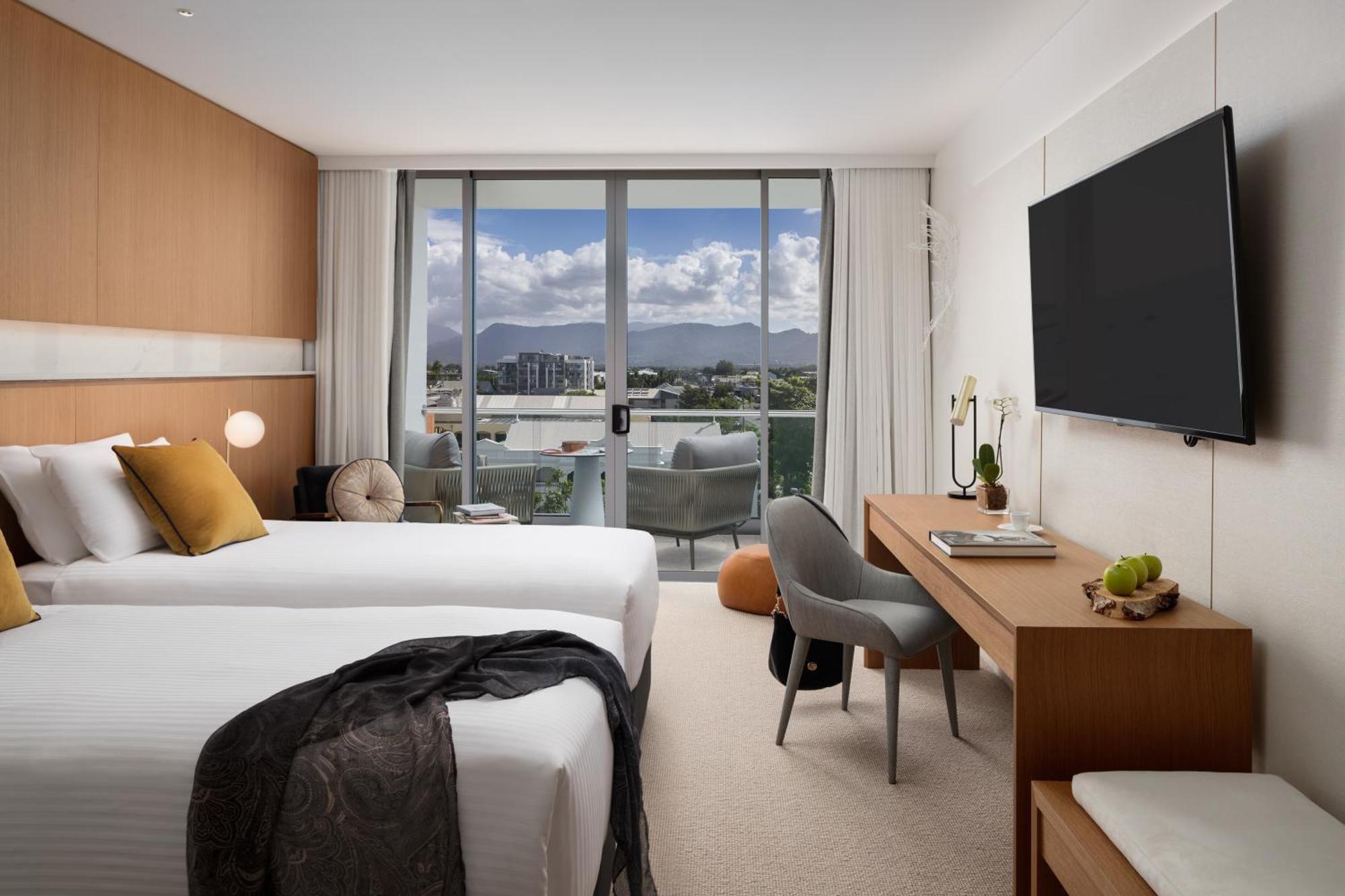 Twin Room City View Urban