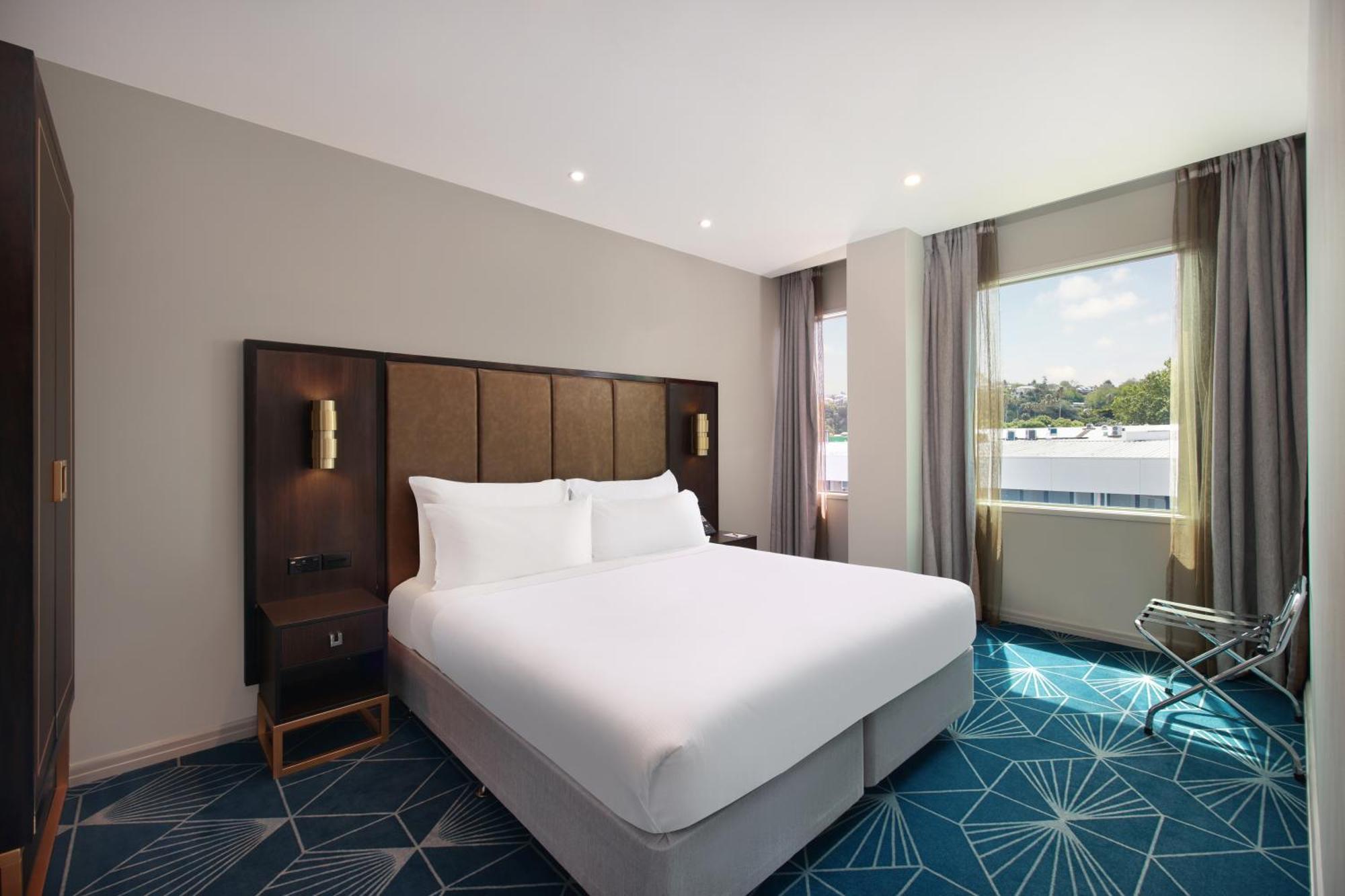 Swiss-SuperSuite One Bedroom