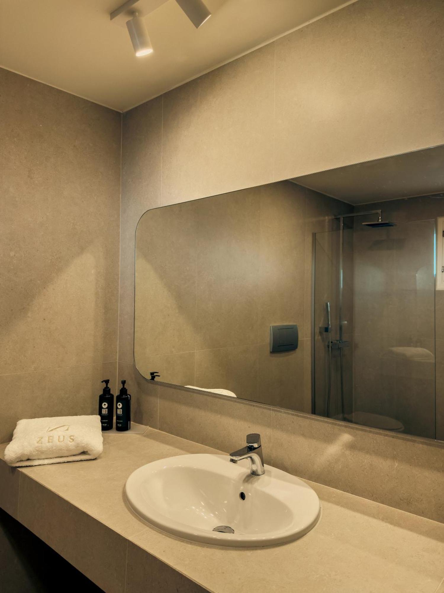 Serenity Sea View room