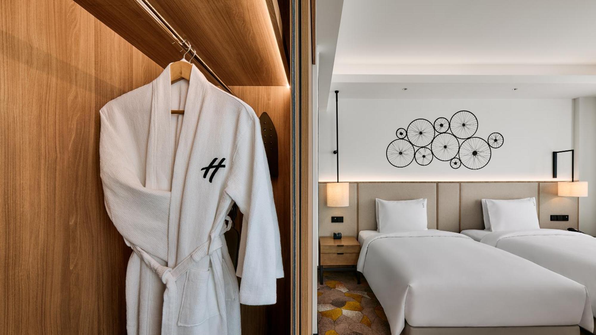 Twin Suite