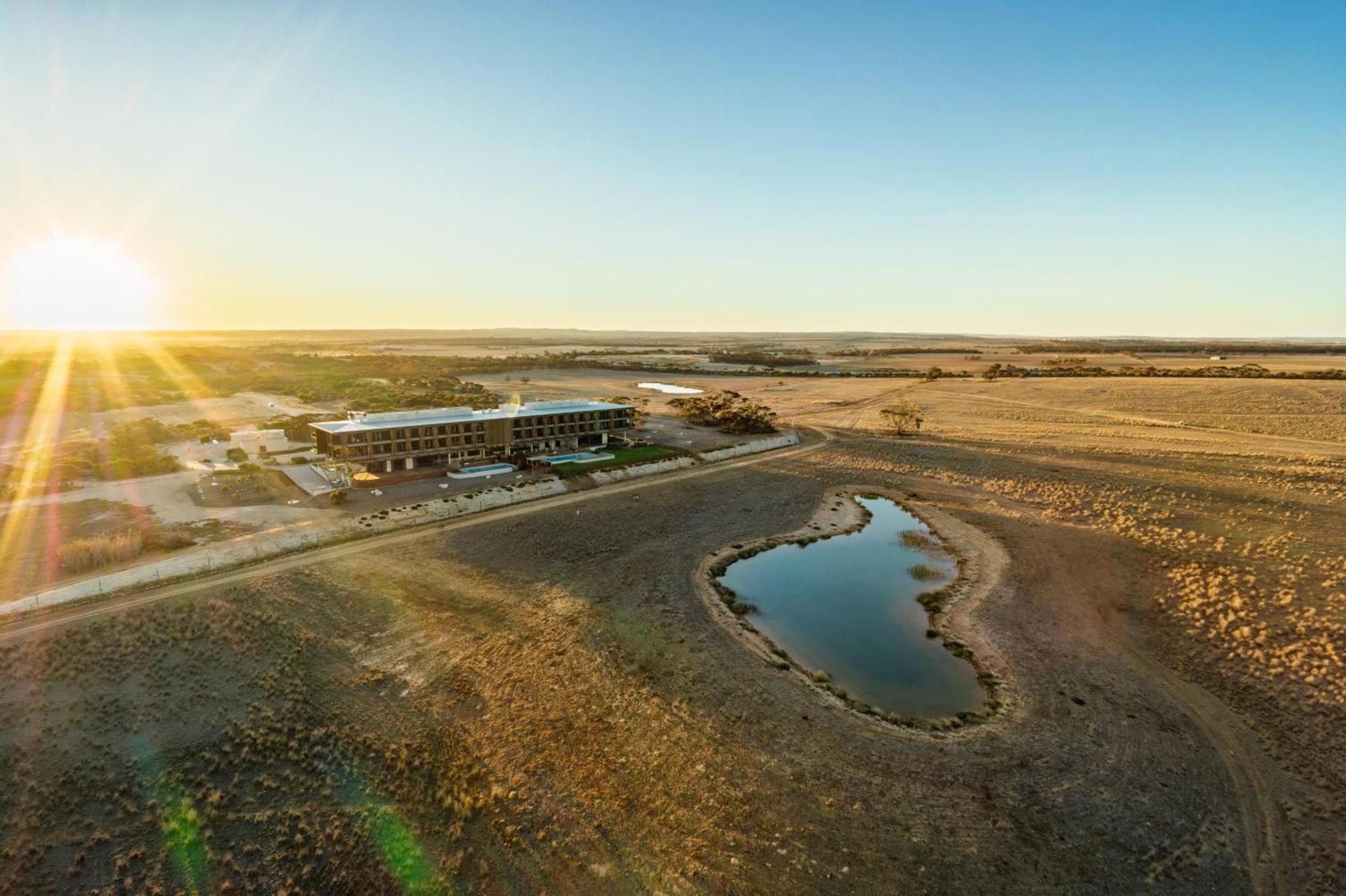 Waterhole View – 1 Bedroom Suite
