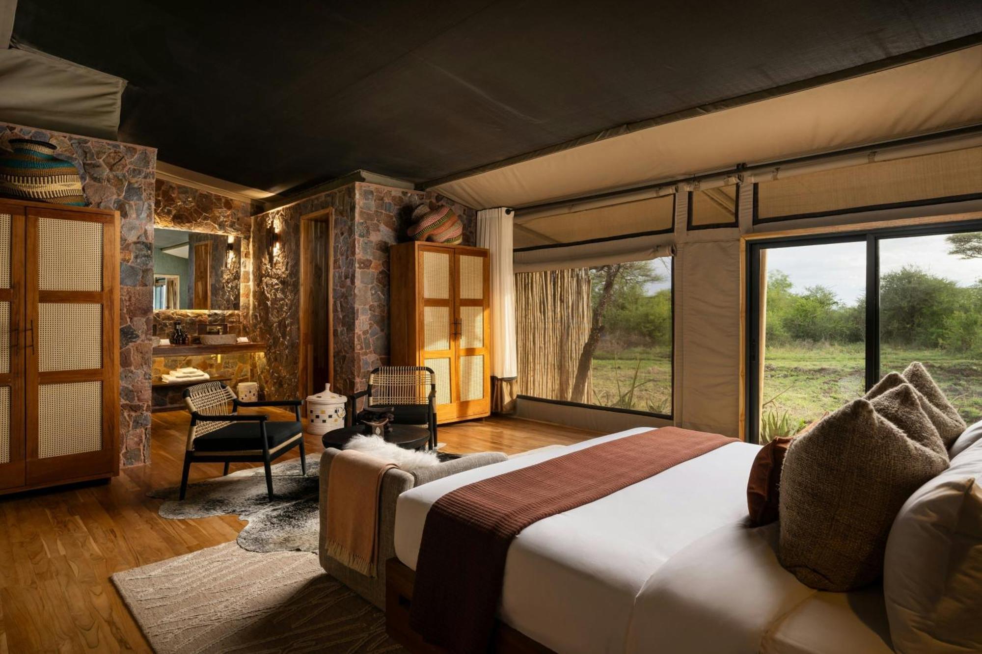 One-Bedroom King Tent with All-Inclusive Safari Experience