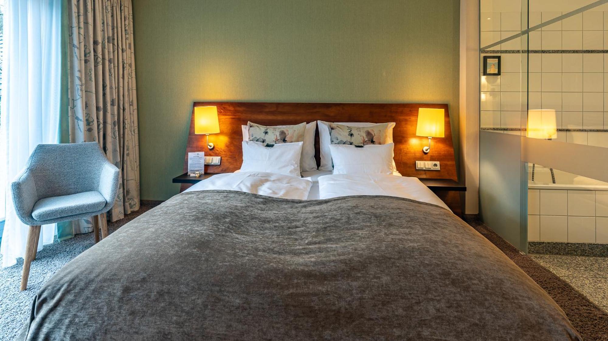 Double Room Creative