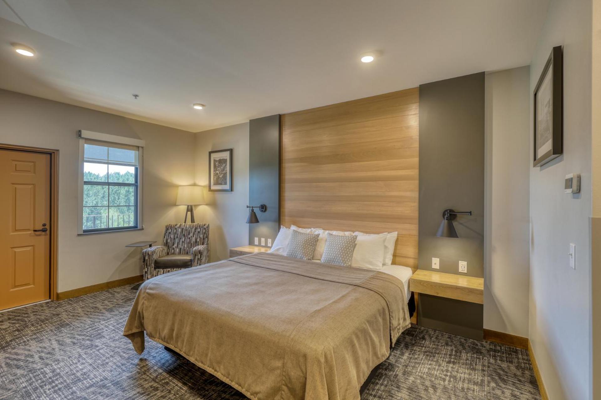 King Room with Balcony