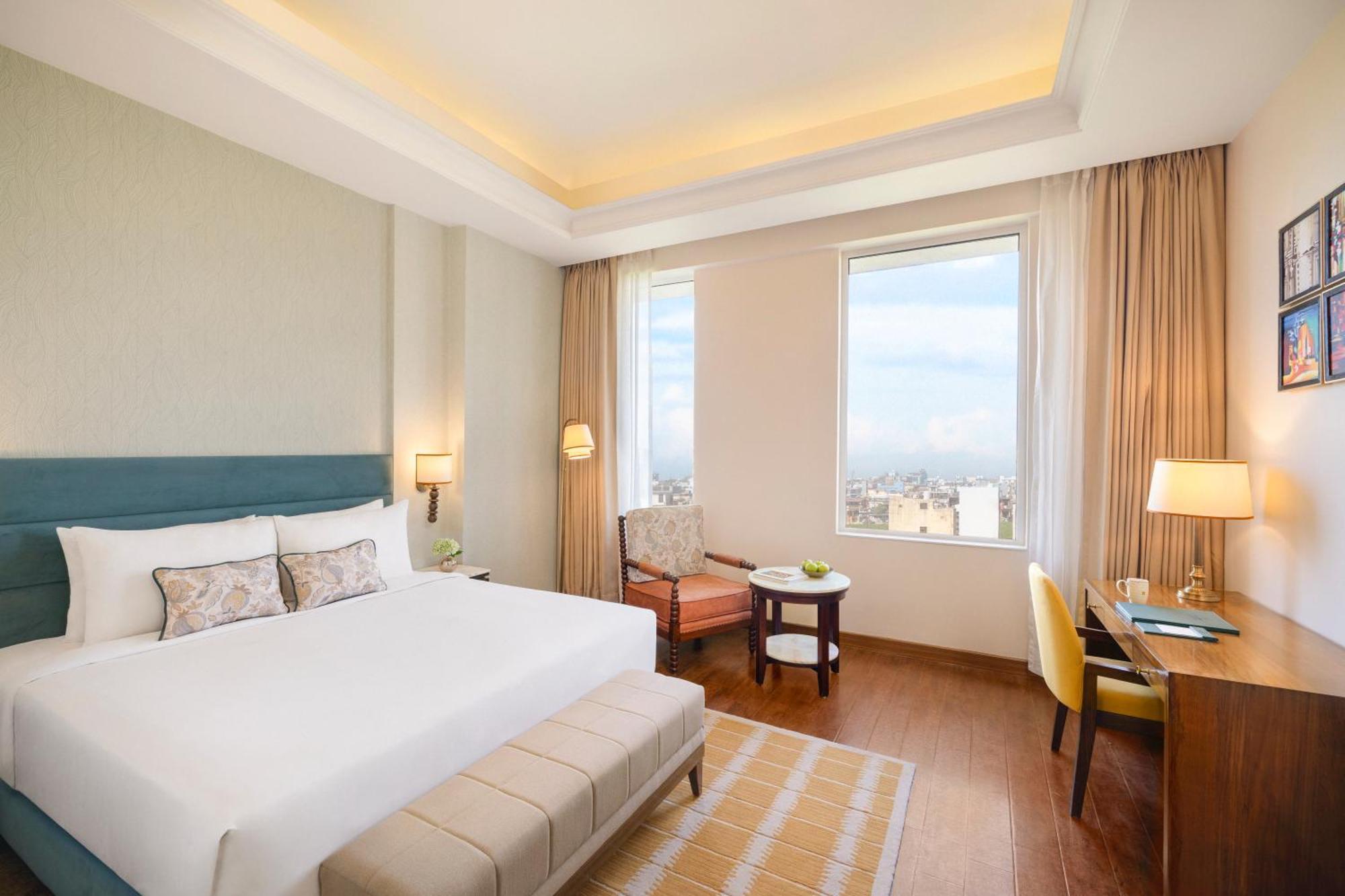 King Room with Spa Bath