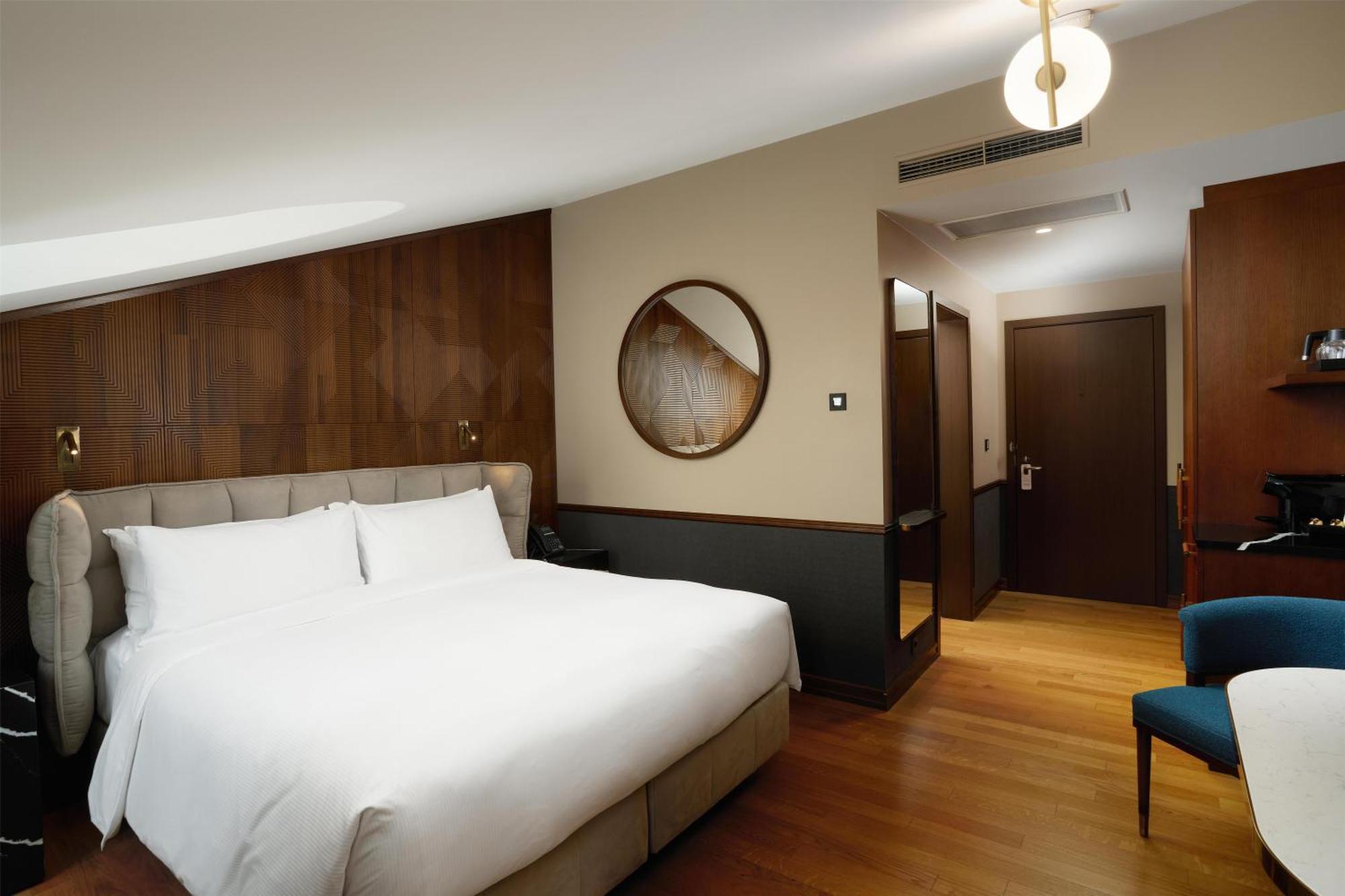 Classic King Room
