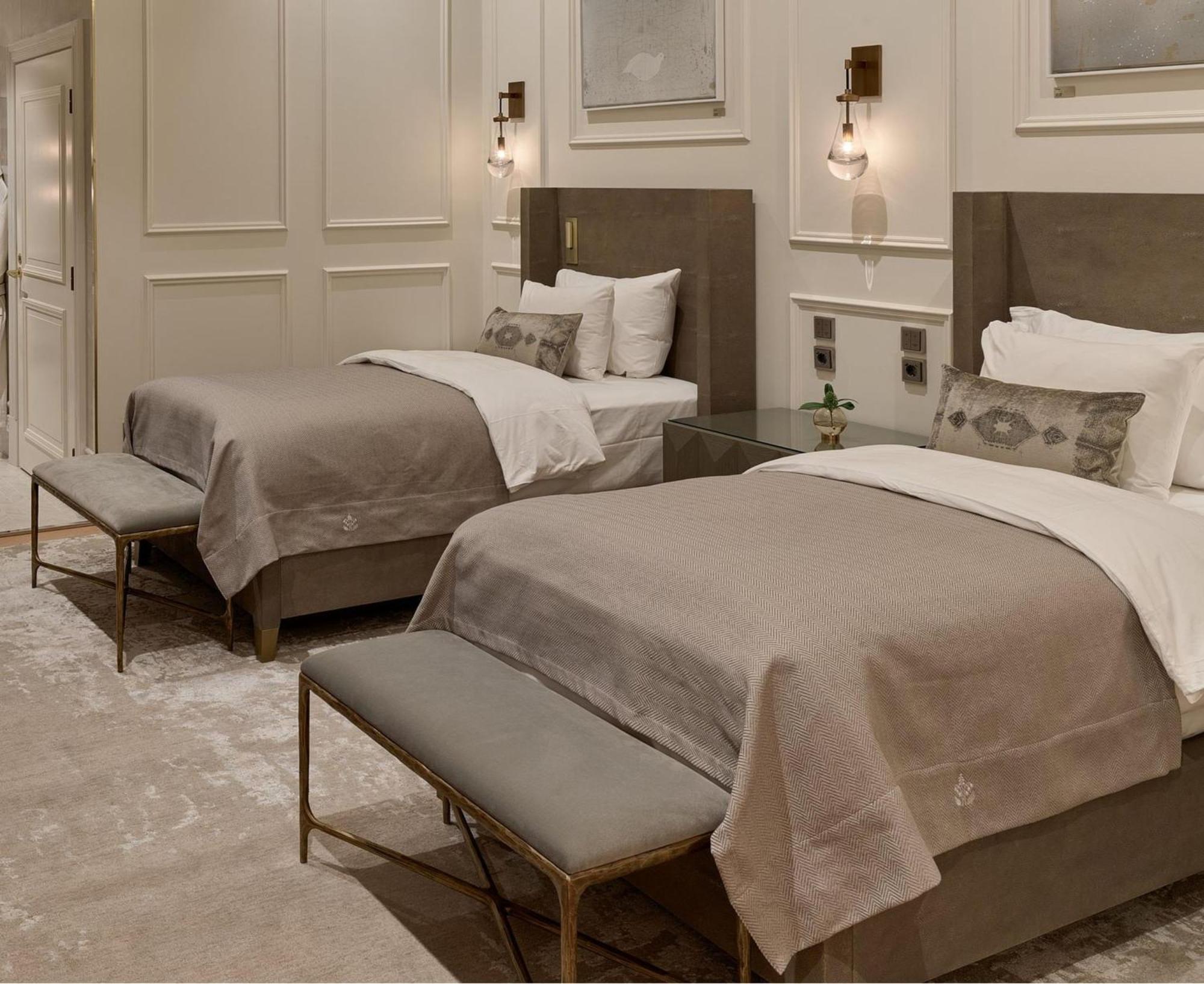 Grand Deluxe Twin Room