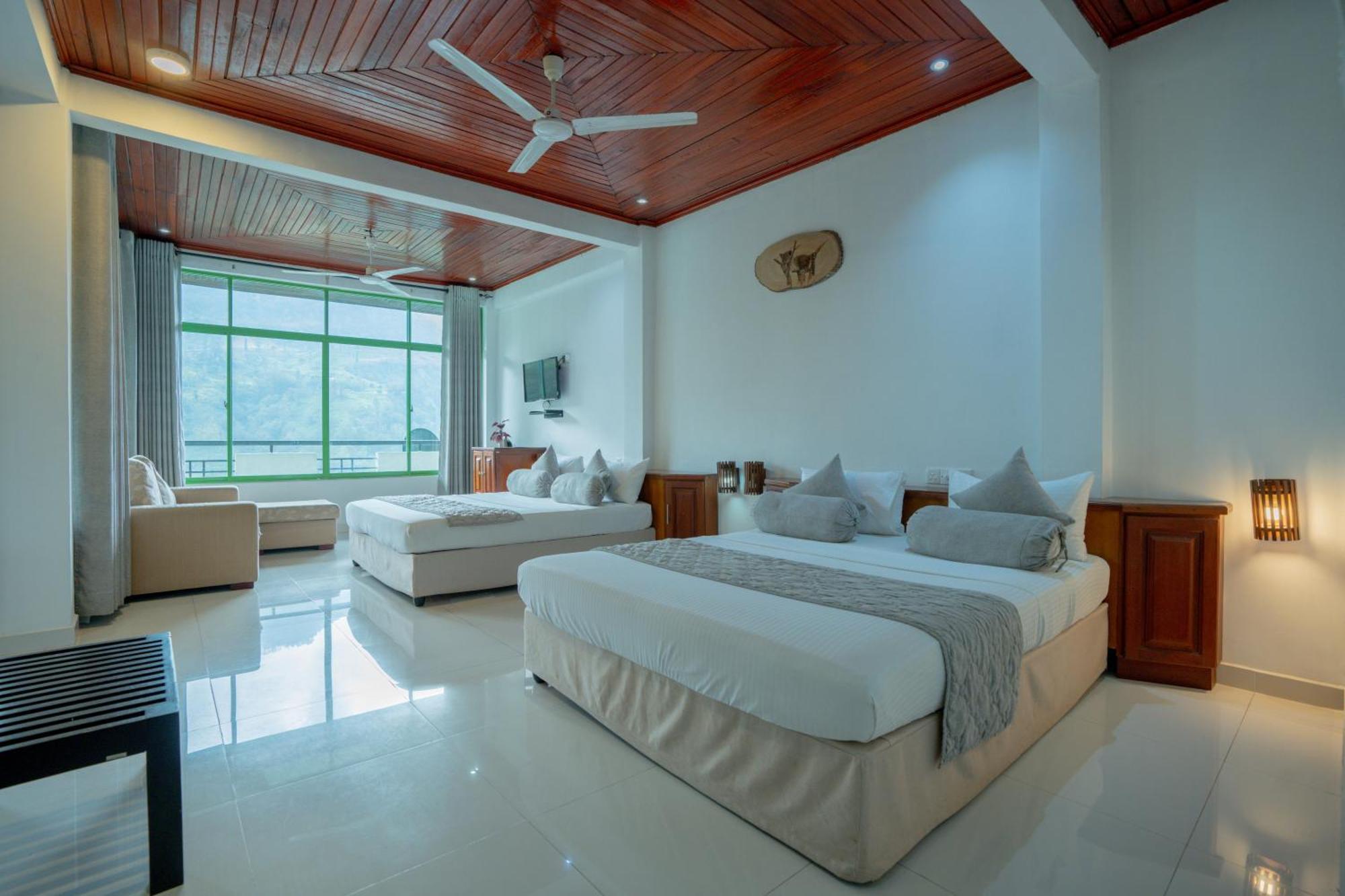 Deluxe Triple Room