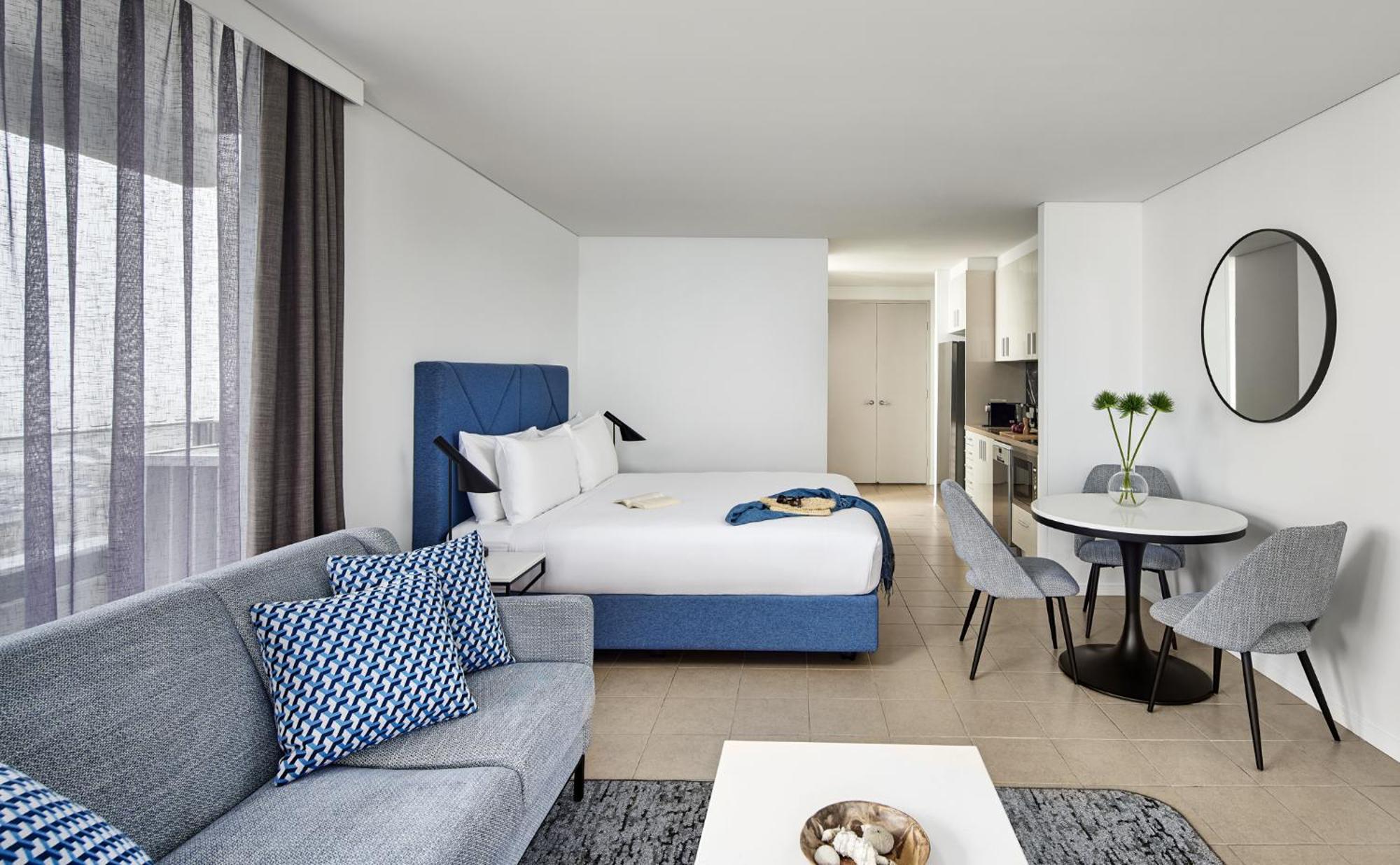 Studio Ocean Luxe Suite