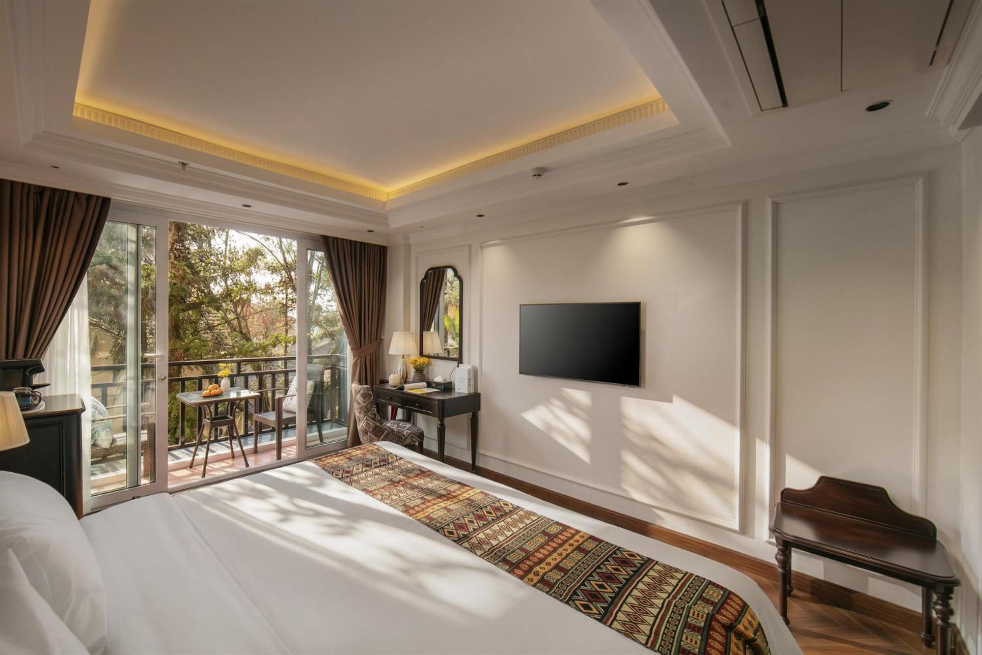 Superior Room with Balcony