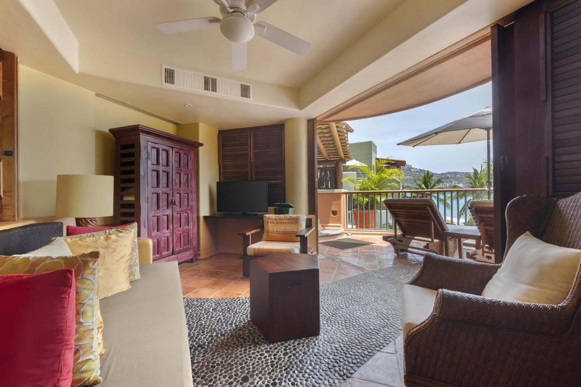 Suite de 1 dormitorio con vistas al mar y piscina pequeña - 1 cama extragrande