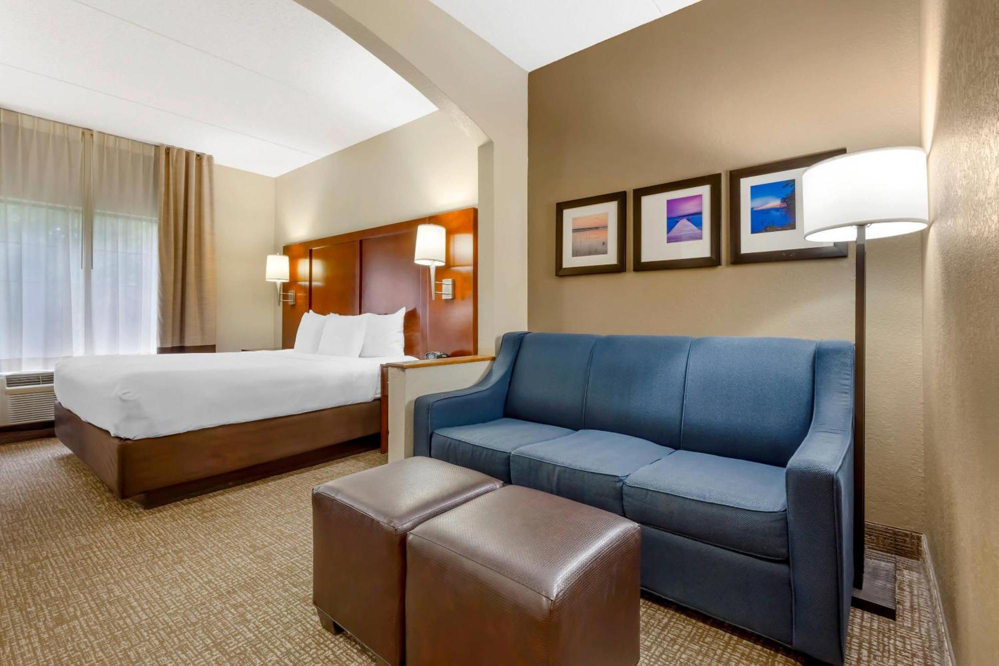 Standard King Suite - Non-Smoking