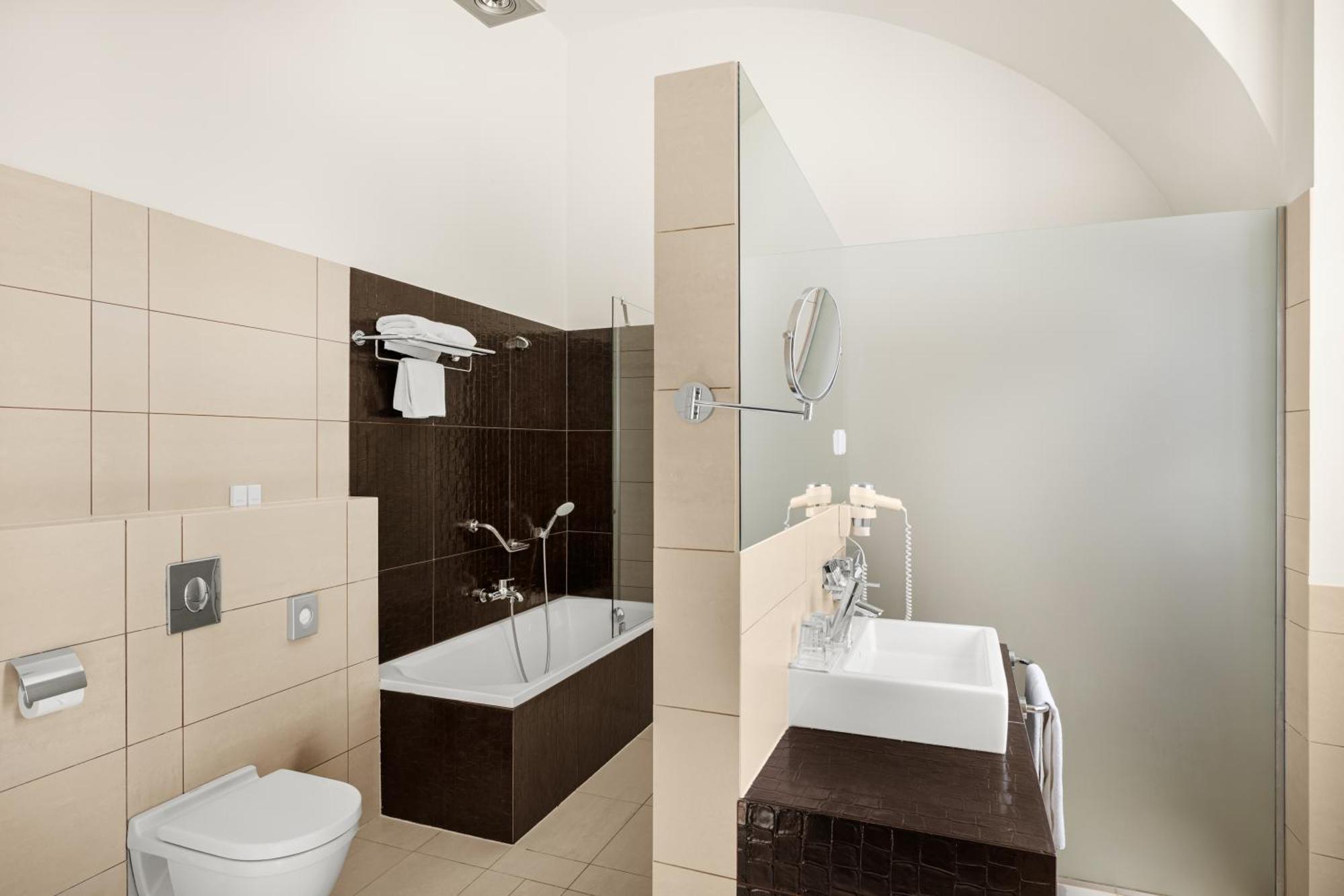 Superior Double Room,1765176972:JPEG