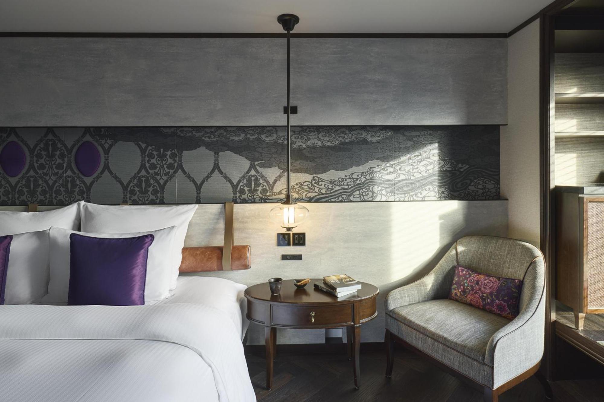 Premier King Room