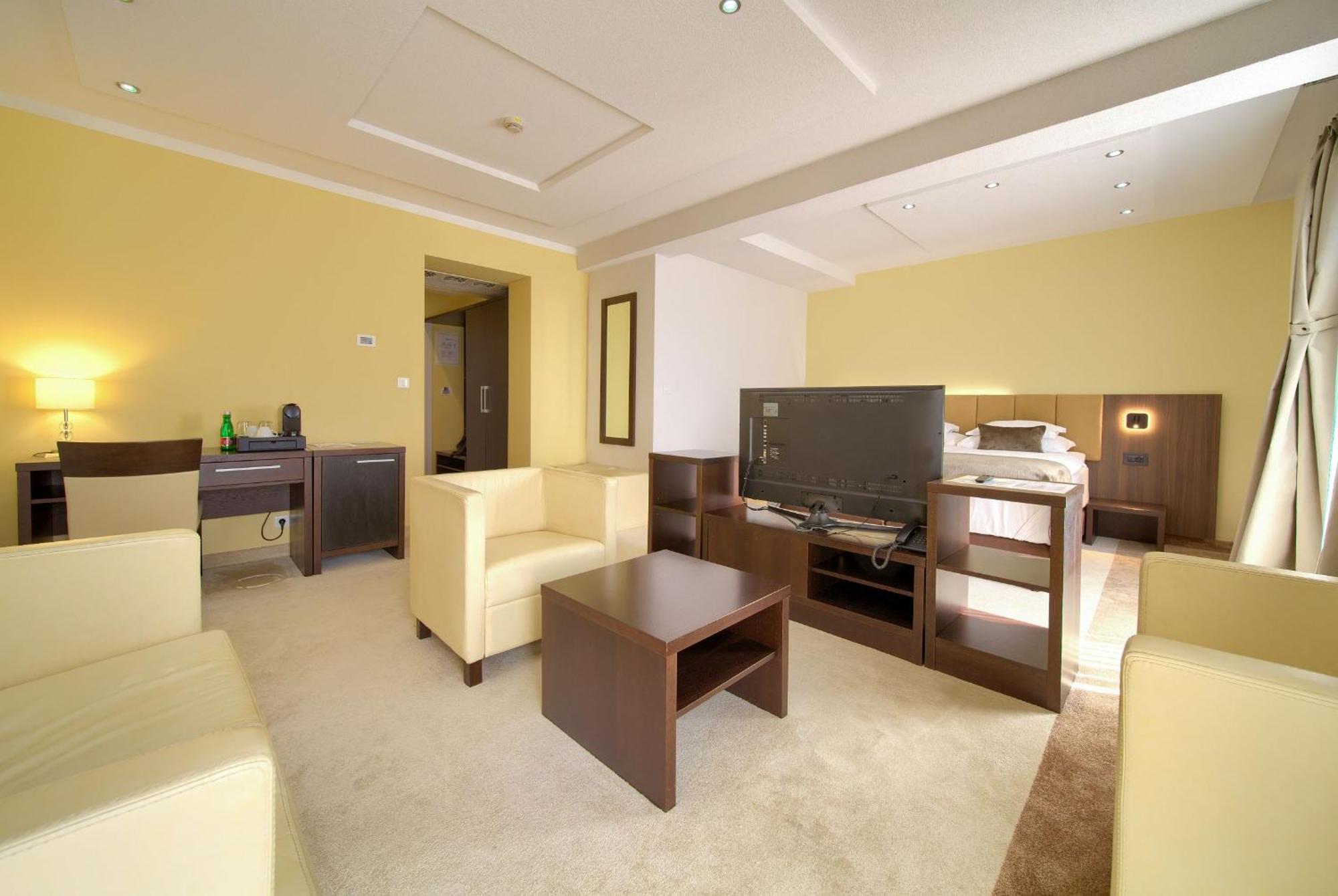 Premium Suite with Sea View