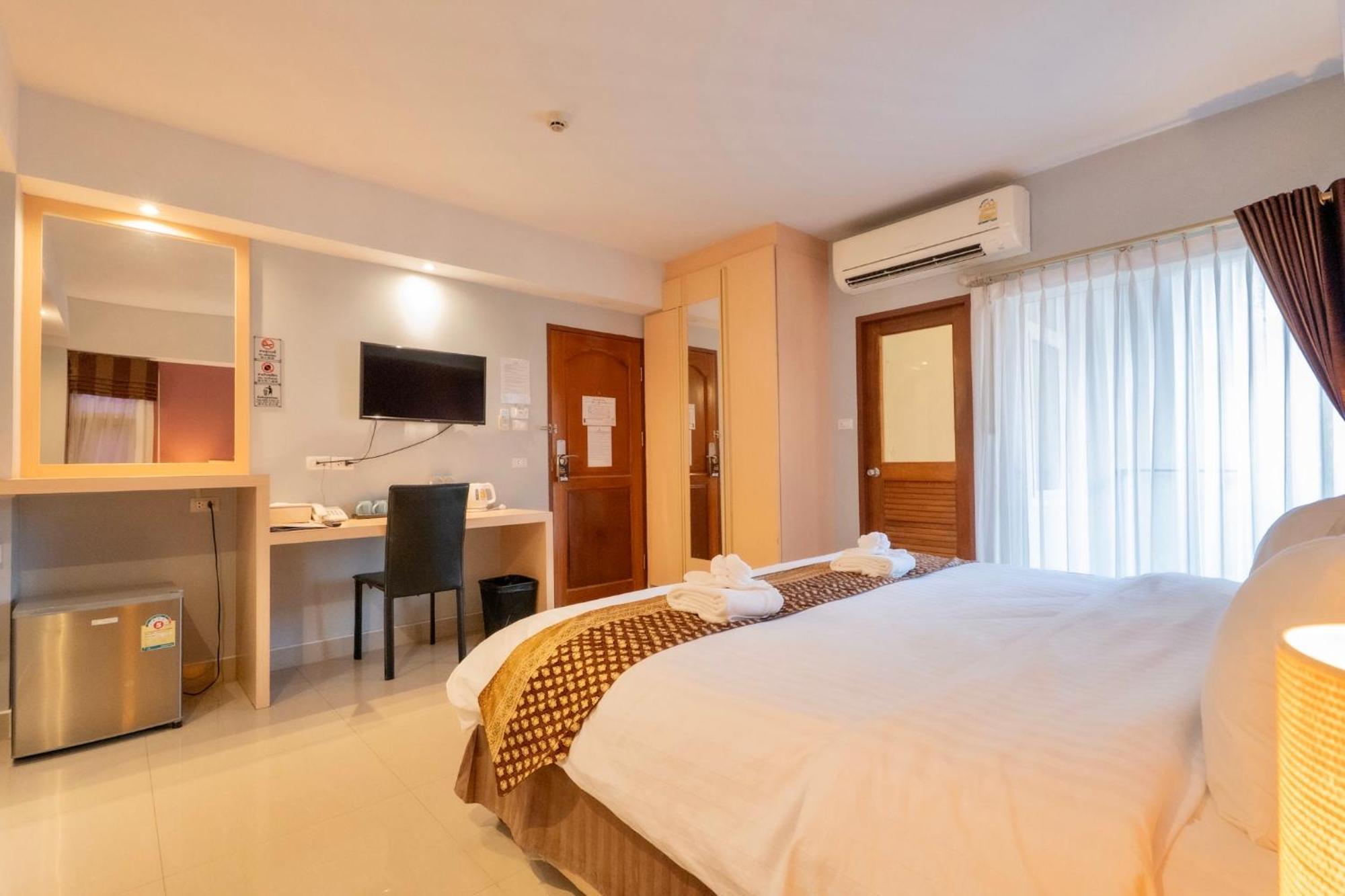 Standard King Room