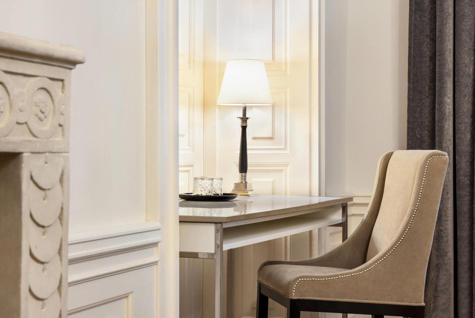 Historical Junior Suite