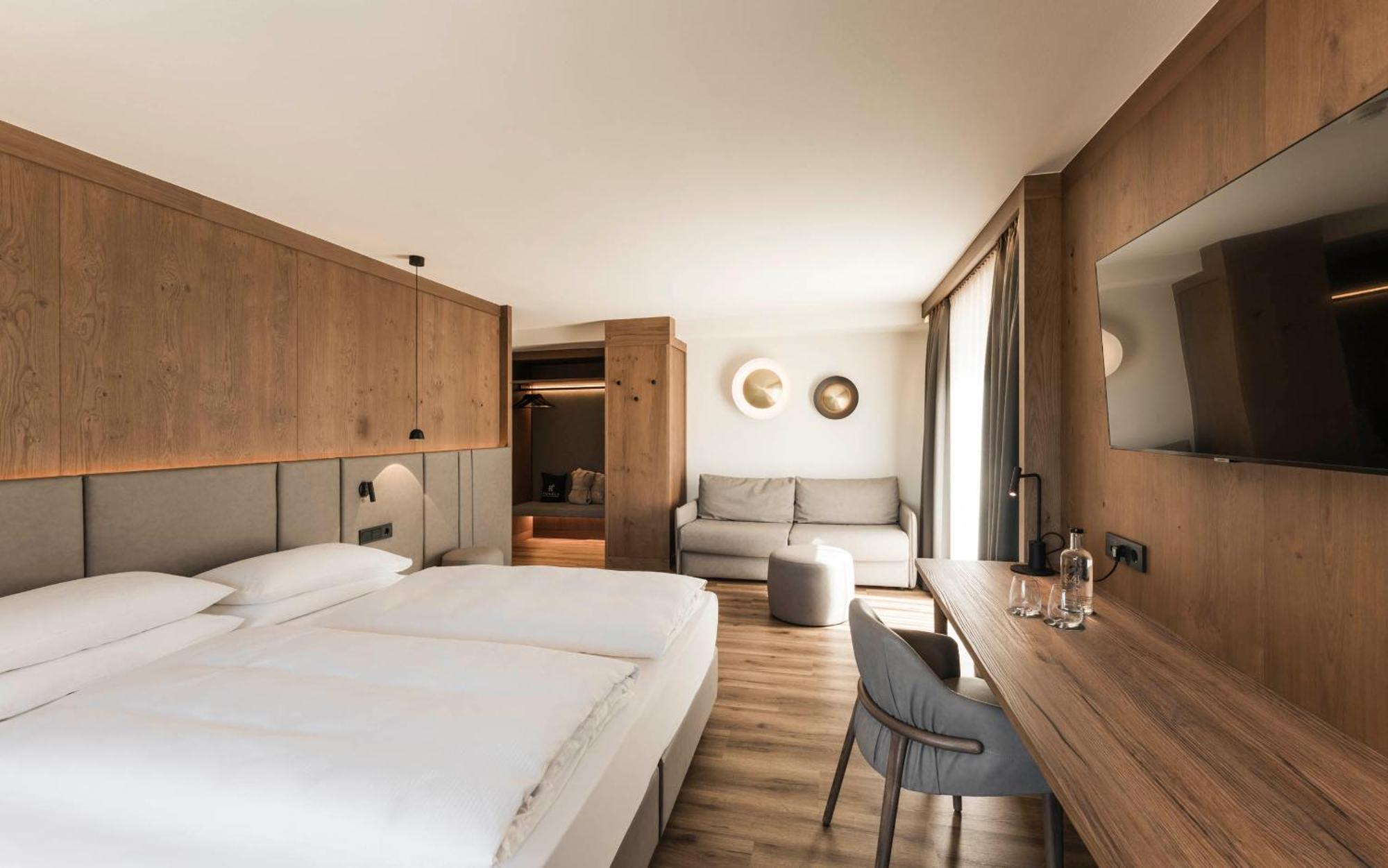 Deluxe Junior Suite