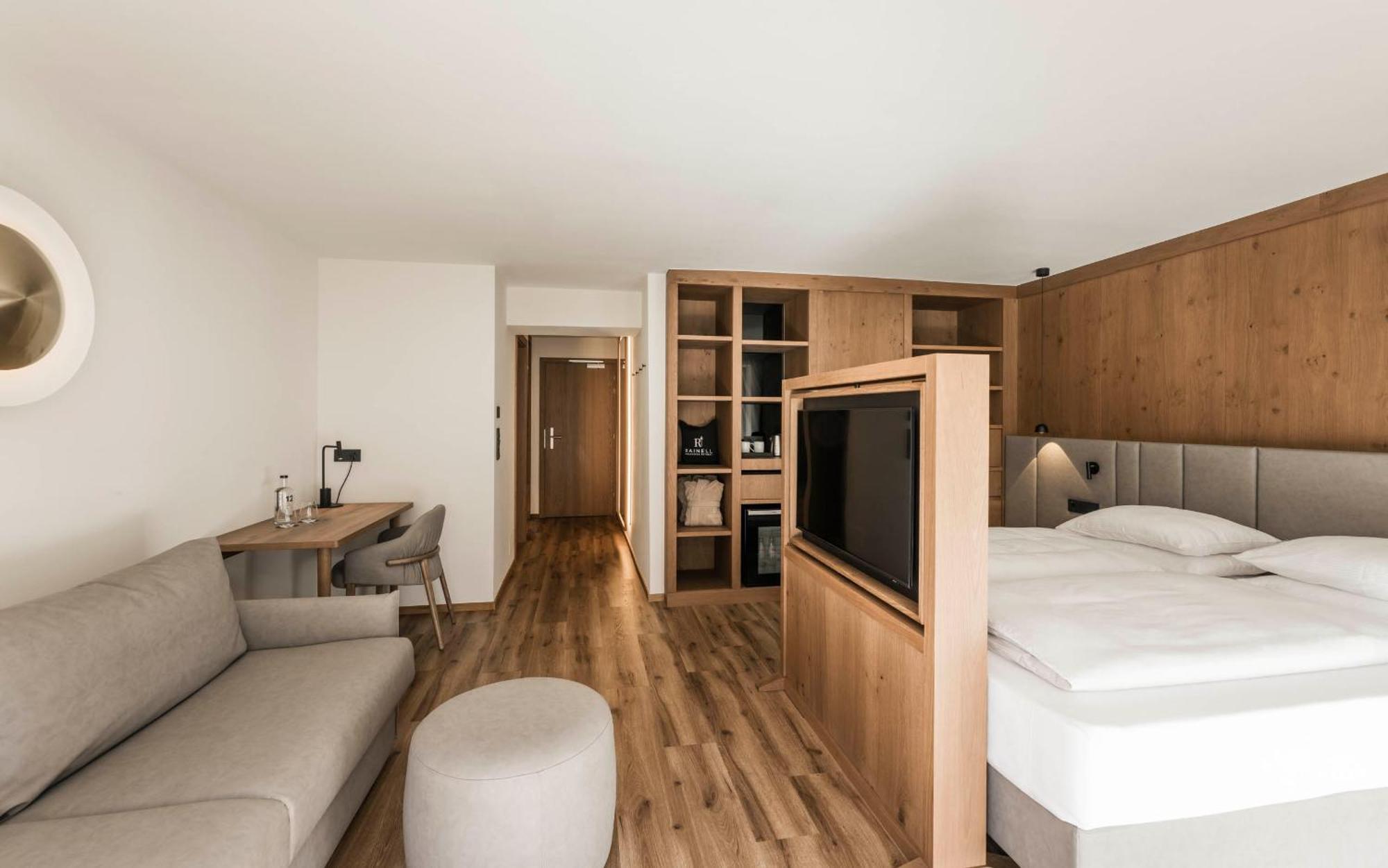 Deluxe Junior Suite