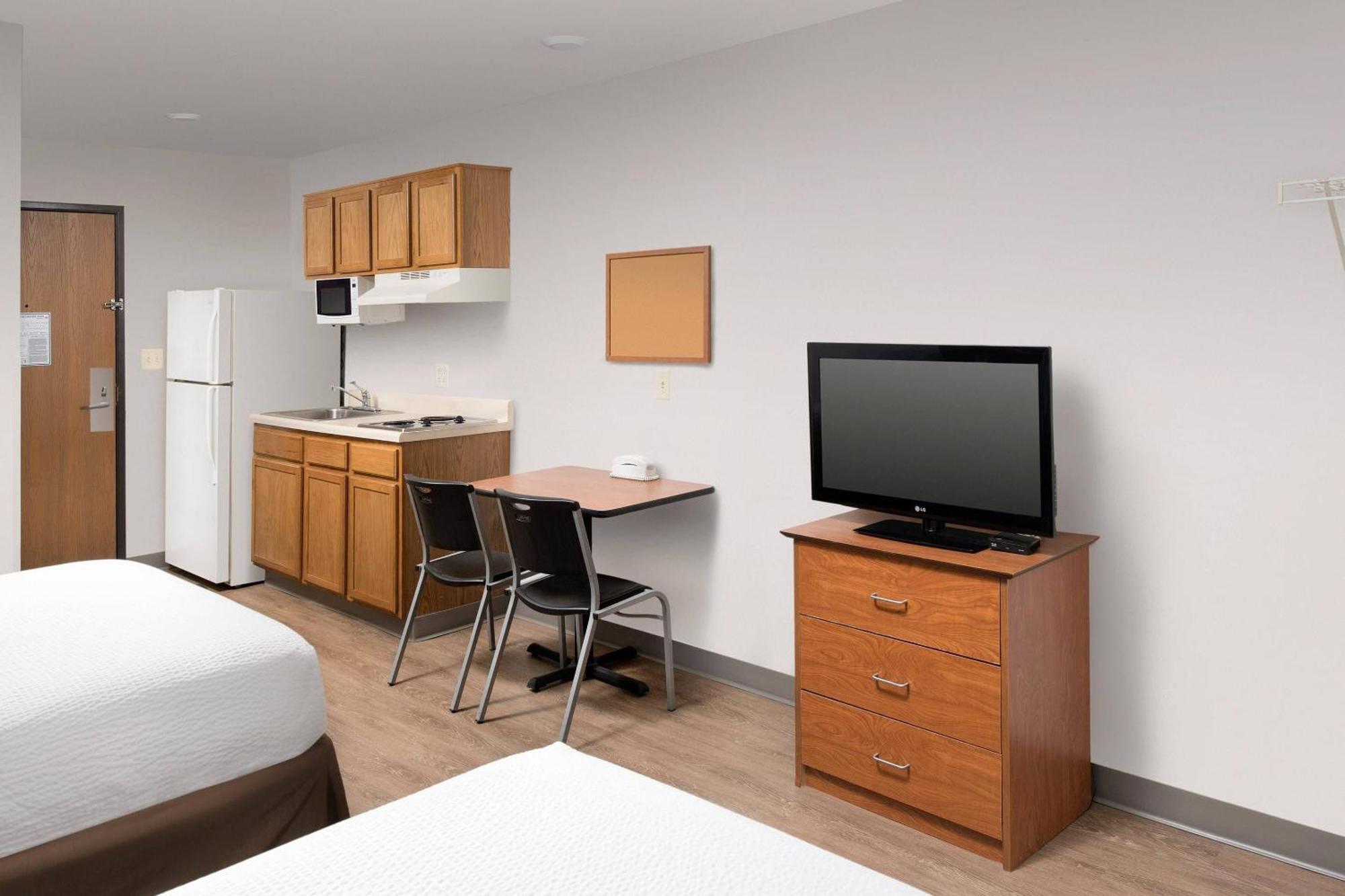 Double Room with Two Double Beds - Non-Smoking