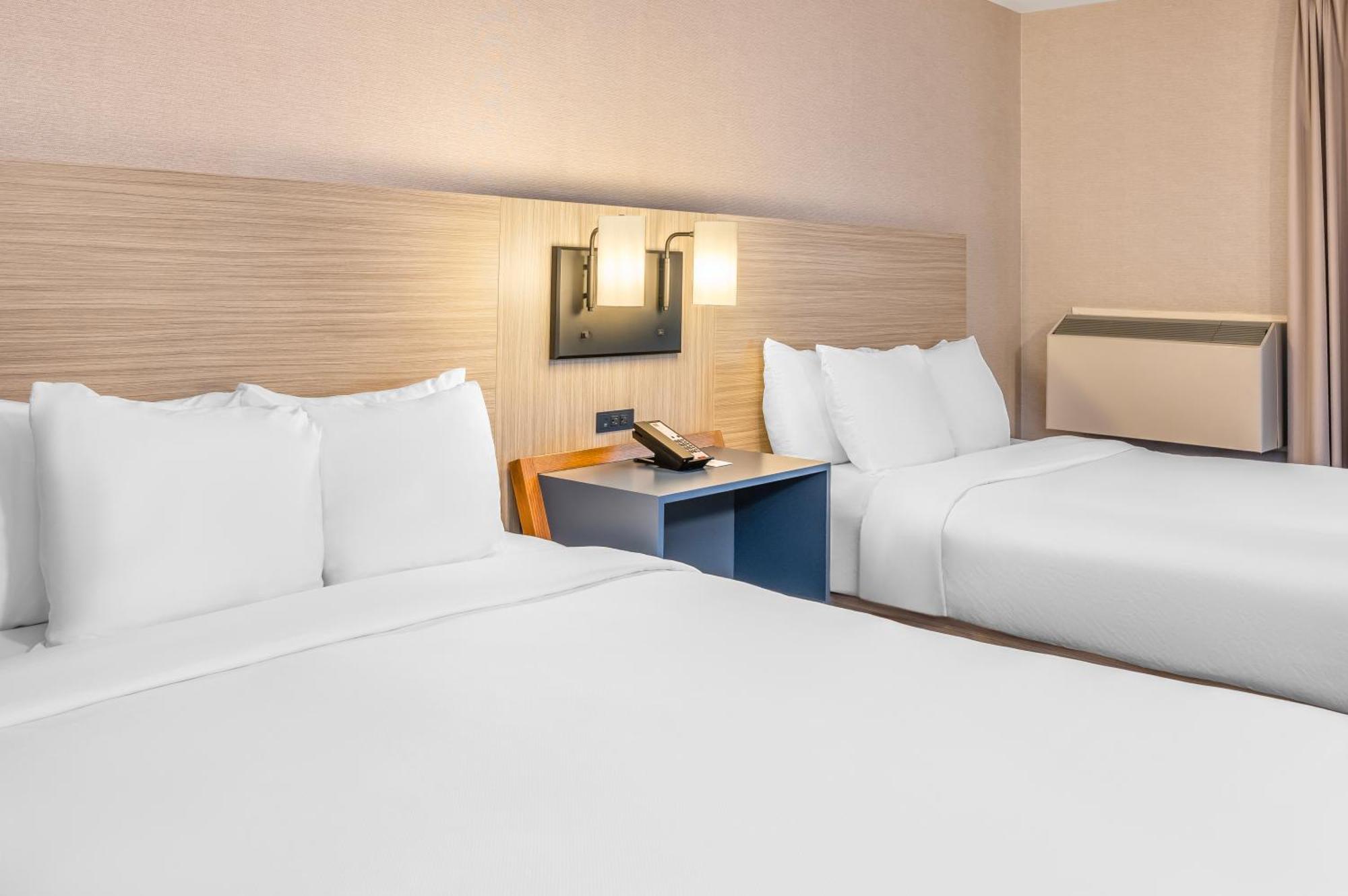 Queen Room with Two Queen Beds - Non-Smoking