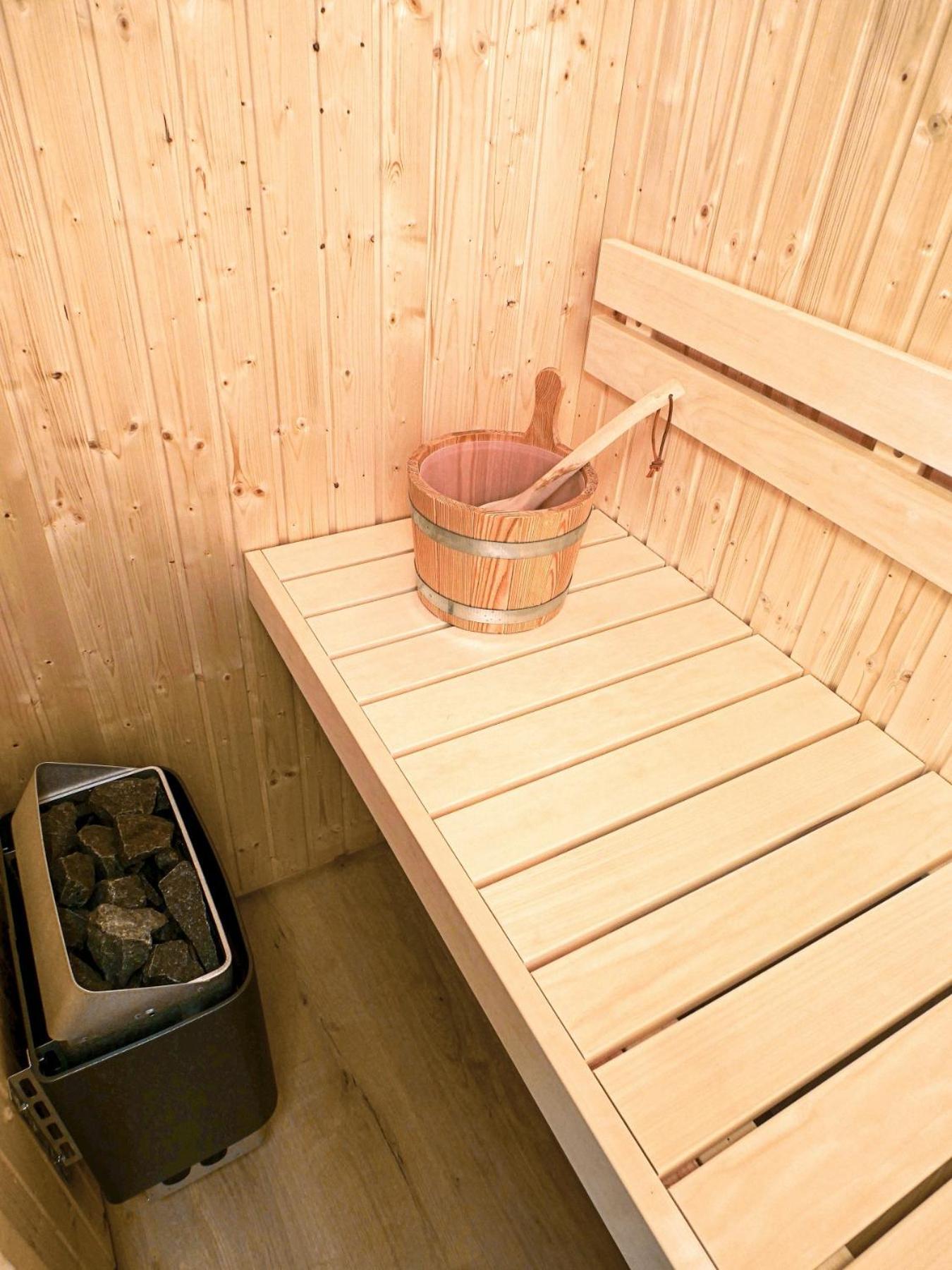 Suite Whirlpool Sauna