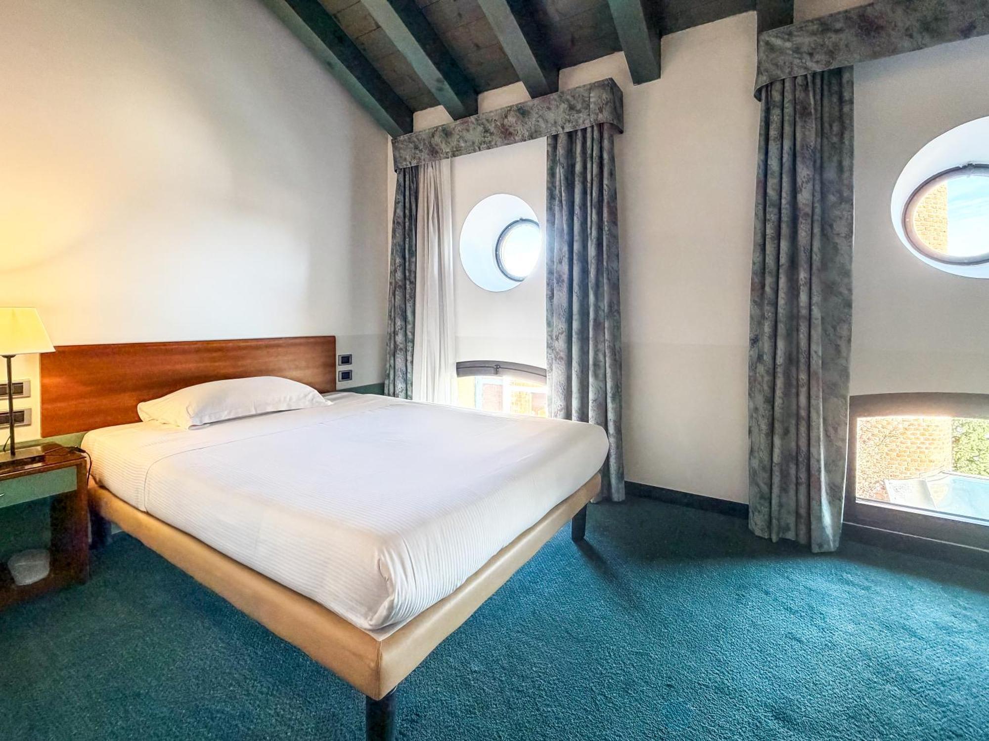 Zimmer mit Queensize-Bett