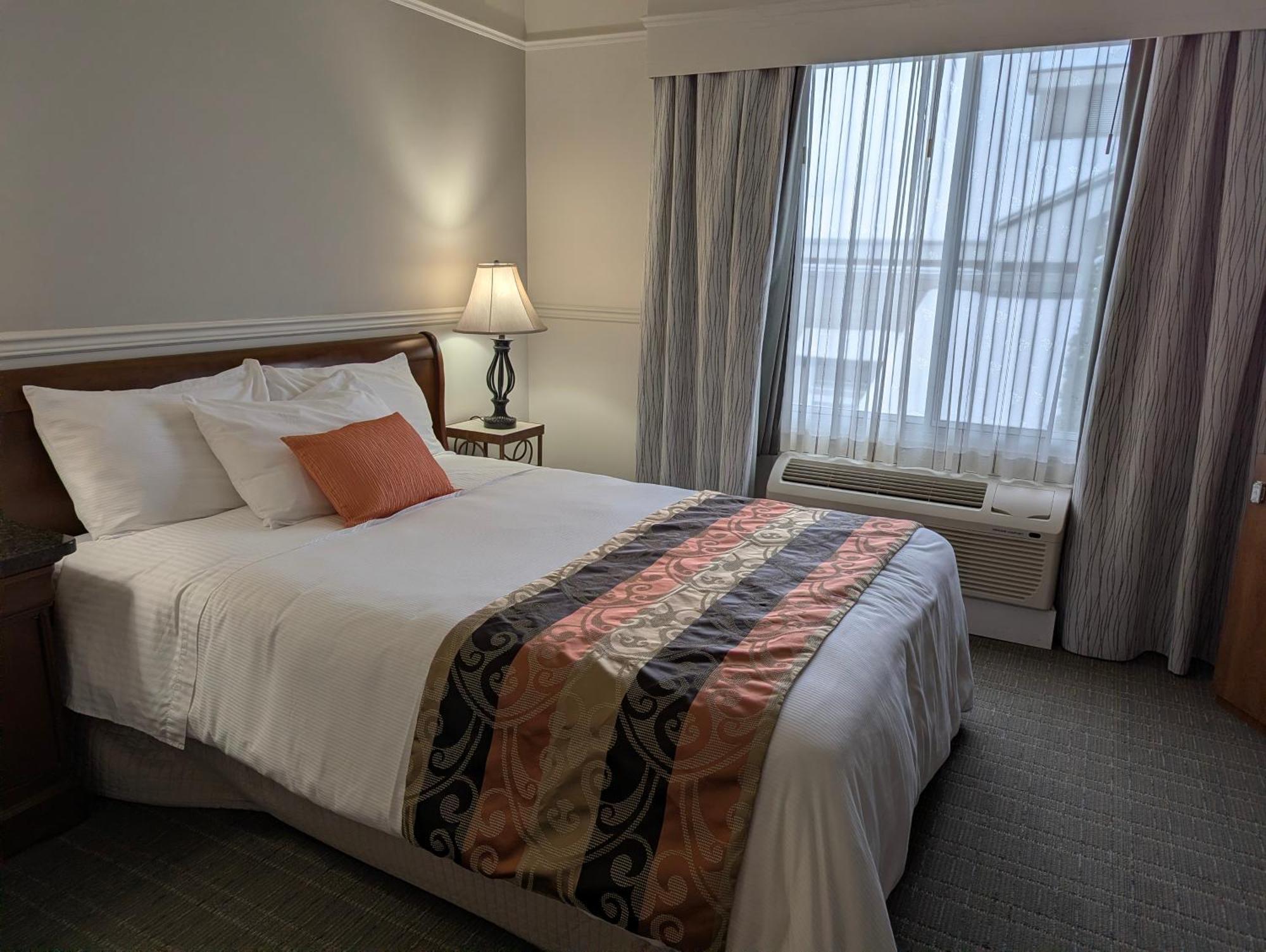 Regular Room