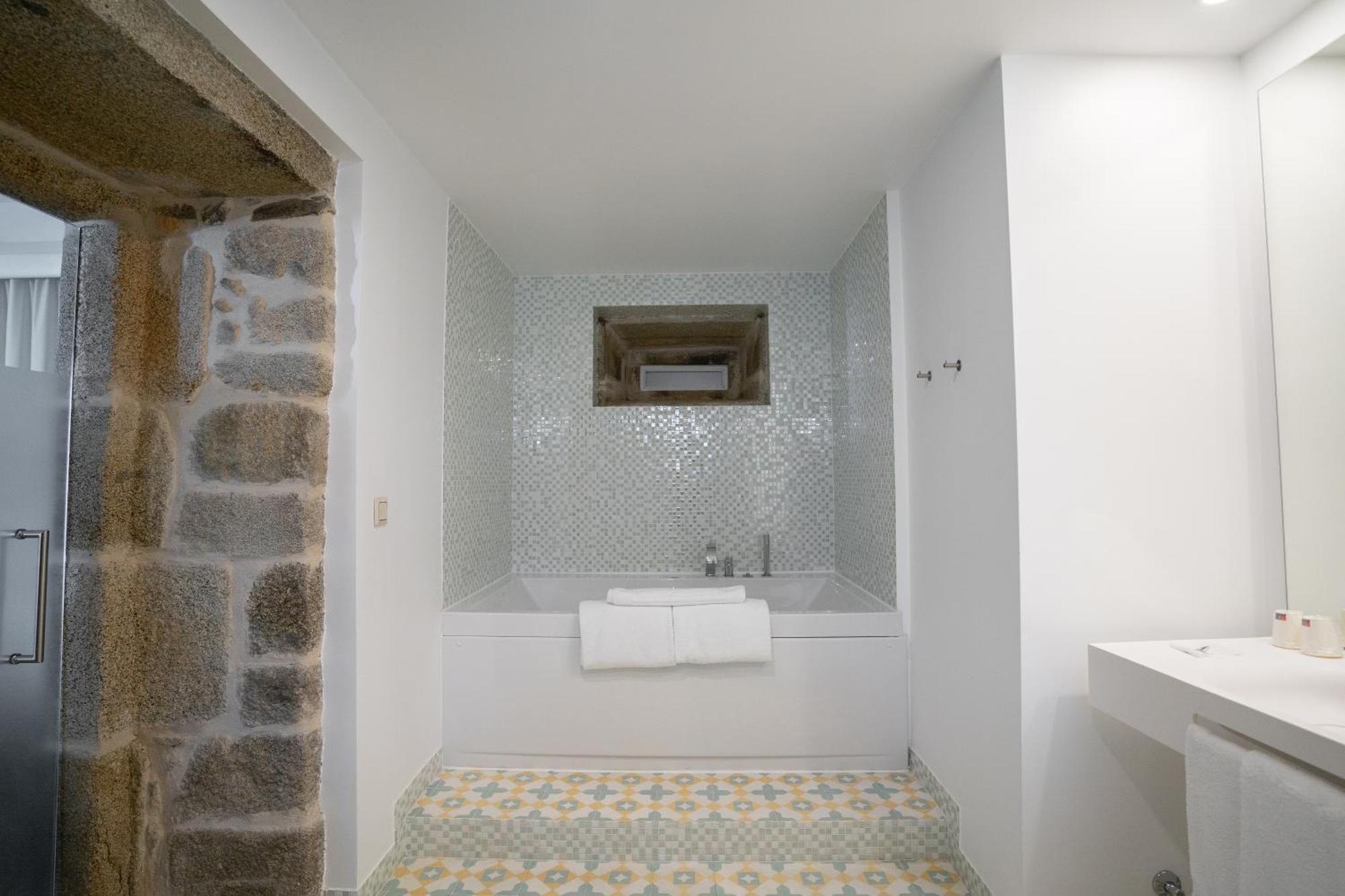 Superior King Suite