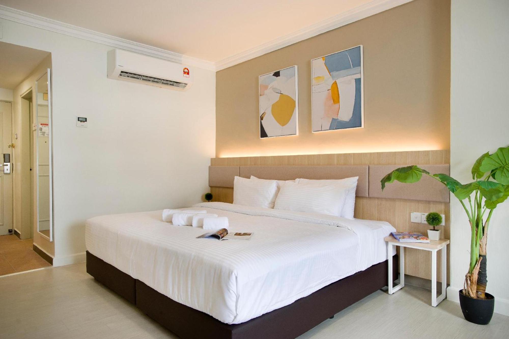 Deluxe King Room