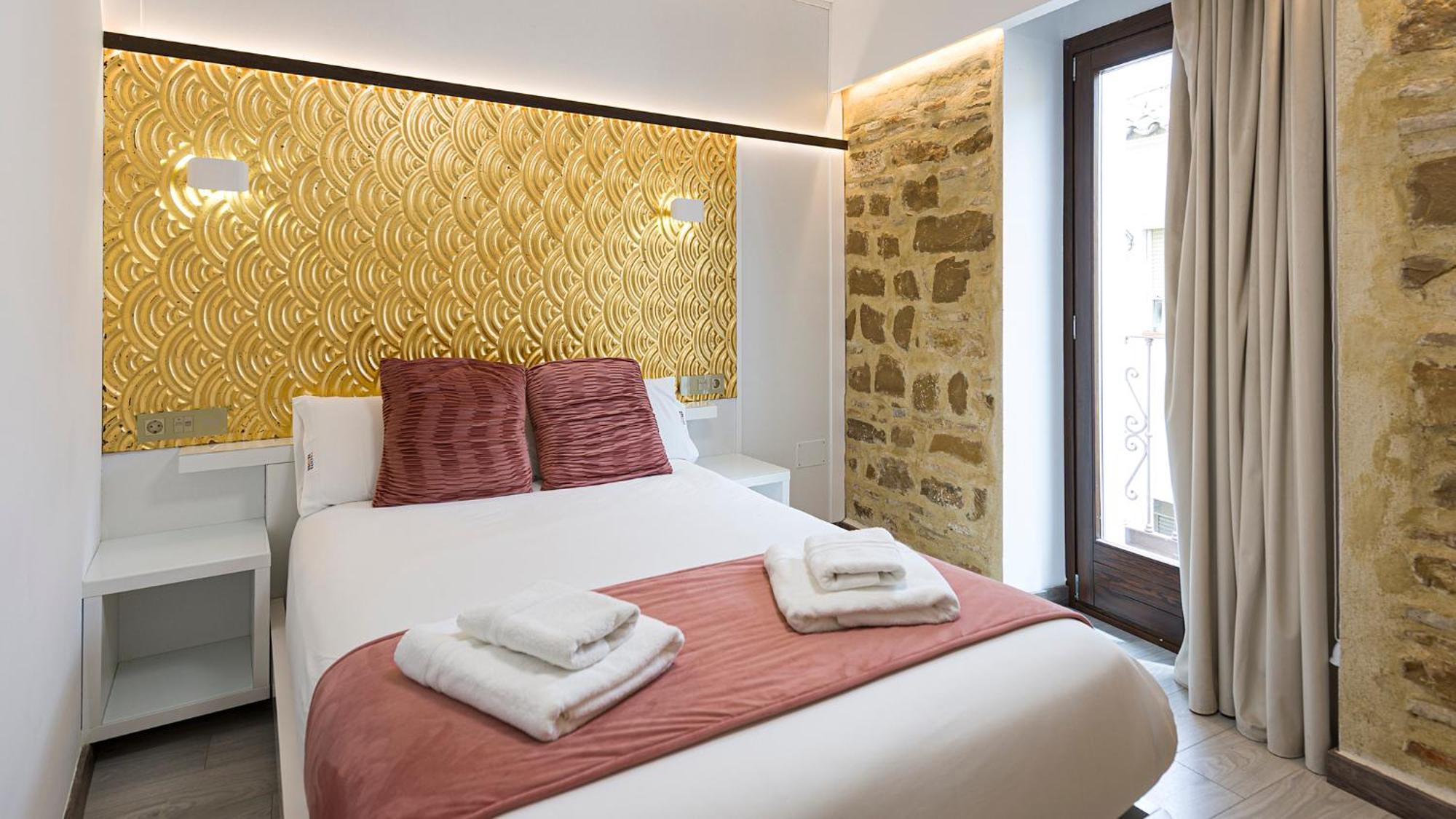 Double Room,1766724100:JPEG