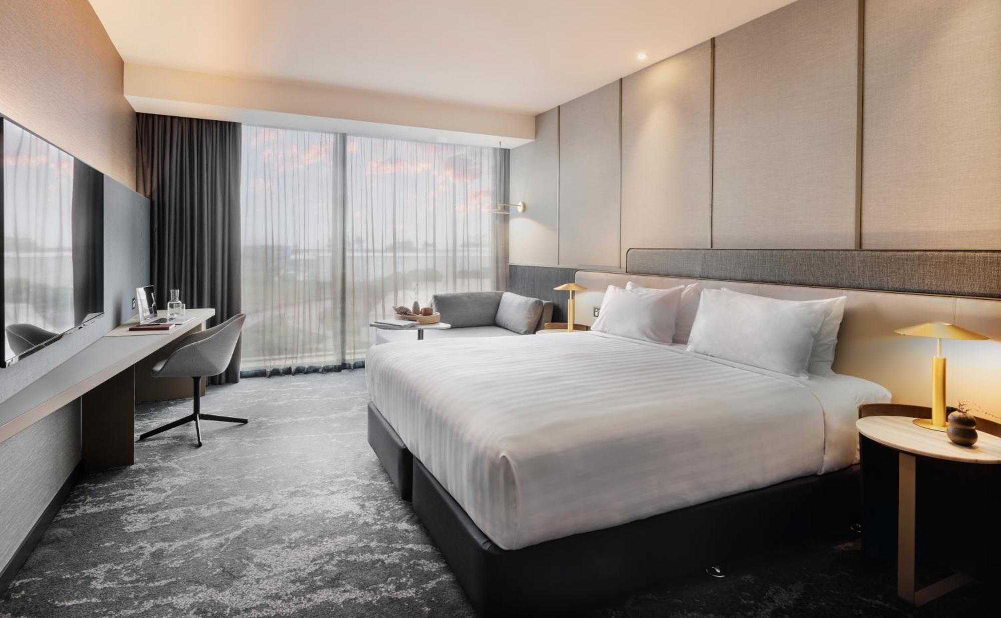 Superior King Room