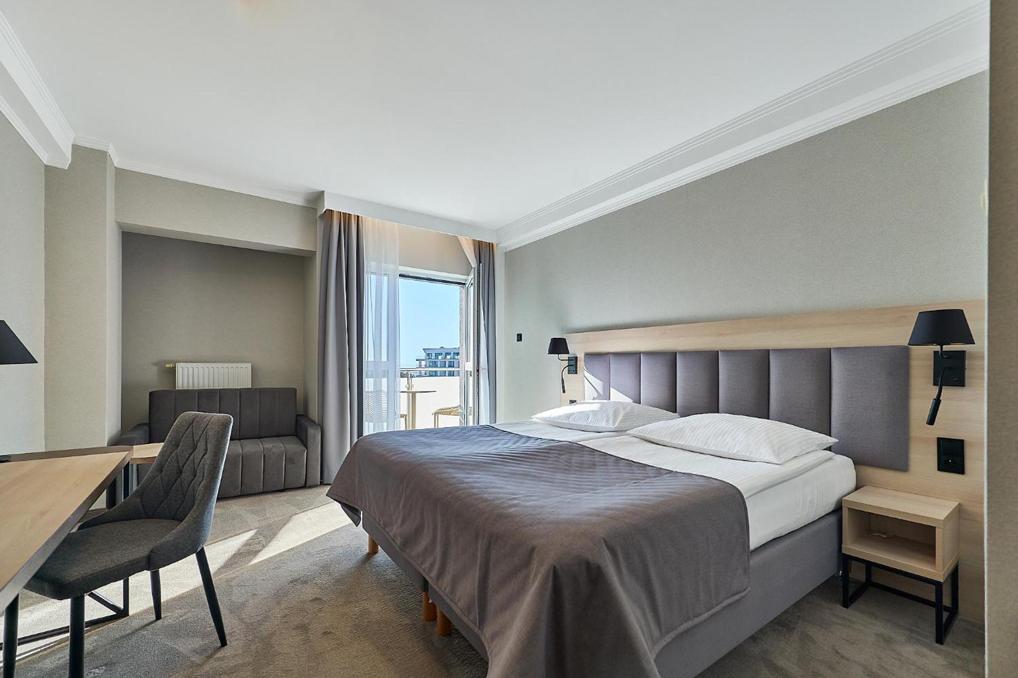 Double or Twin Room Extra Bed Sea View