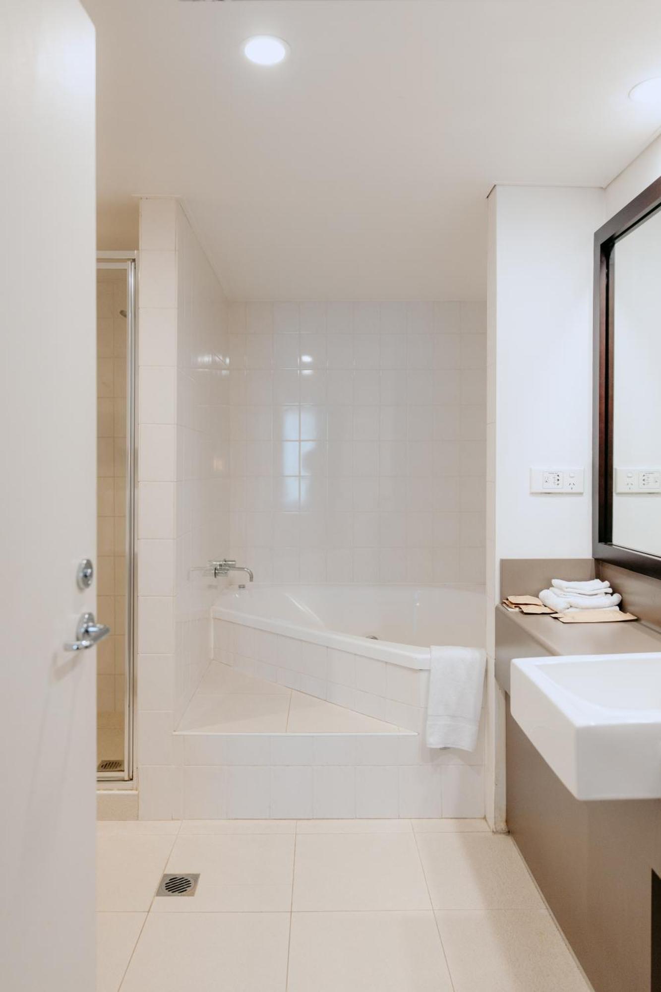 Executive Spa King Suite