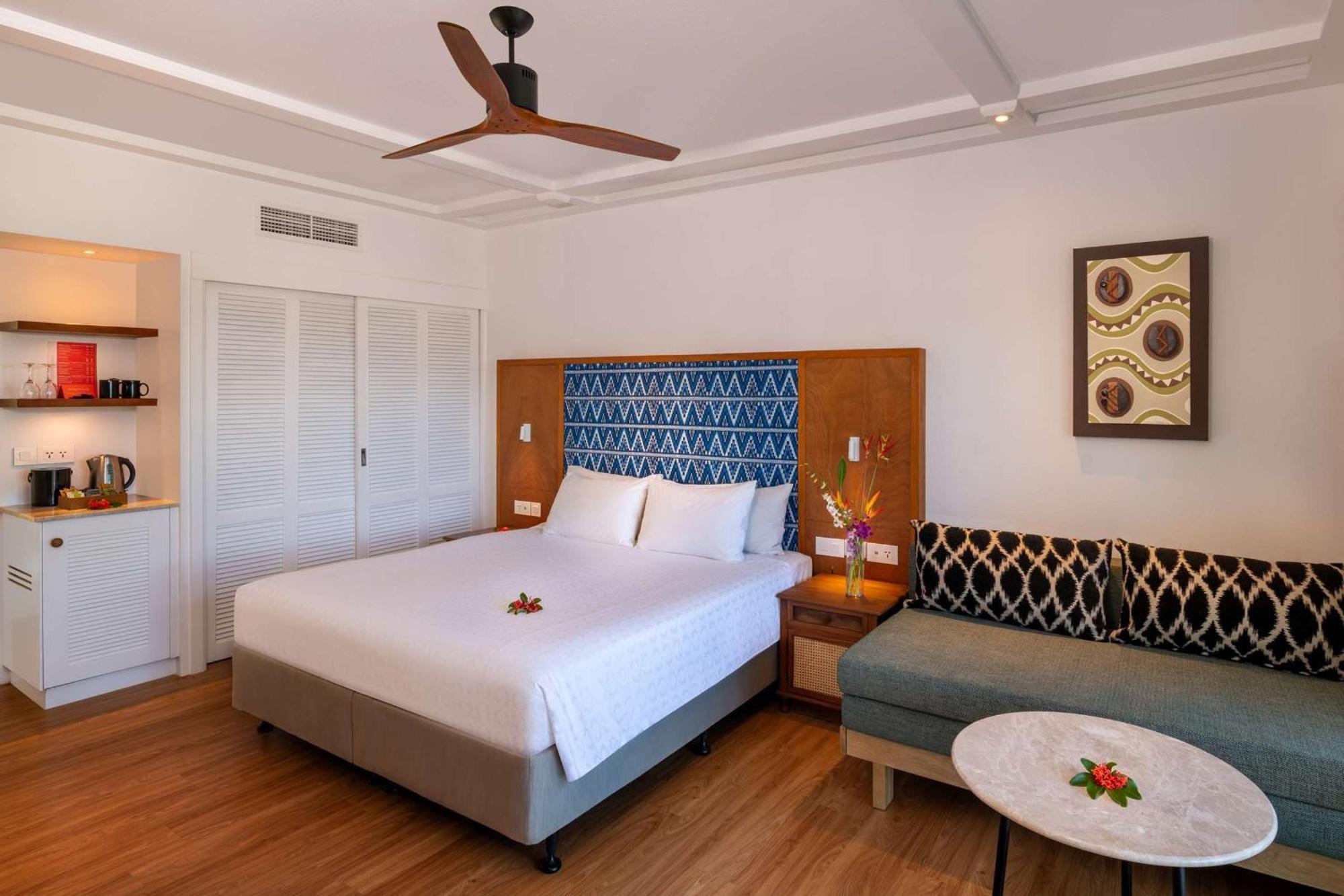 Ocean View 1 King Bed