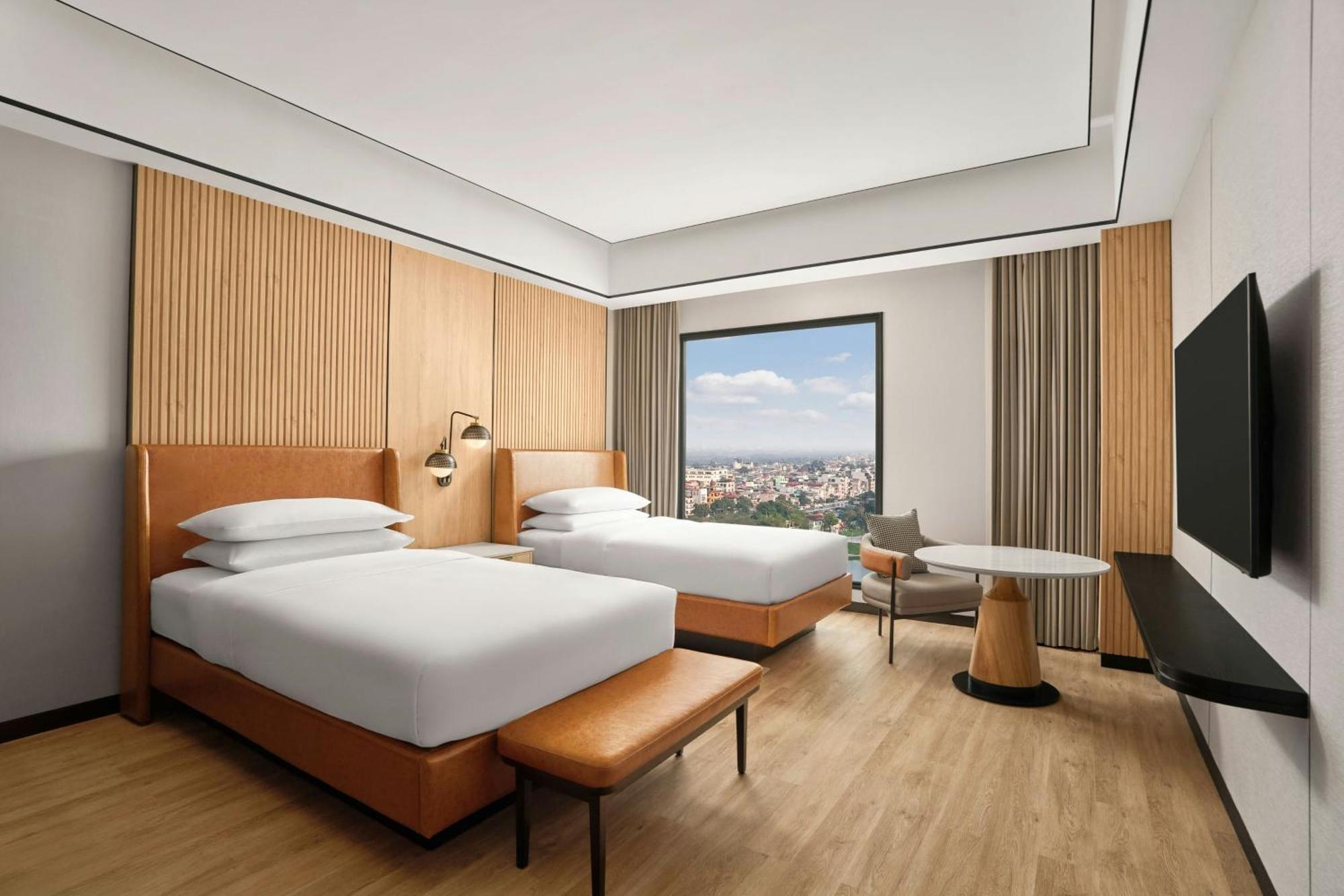 Sheraton Club Twin Club level Guest room