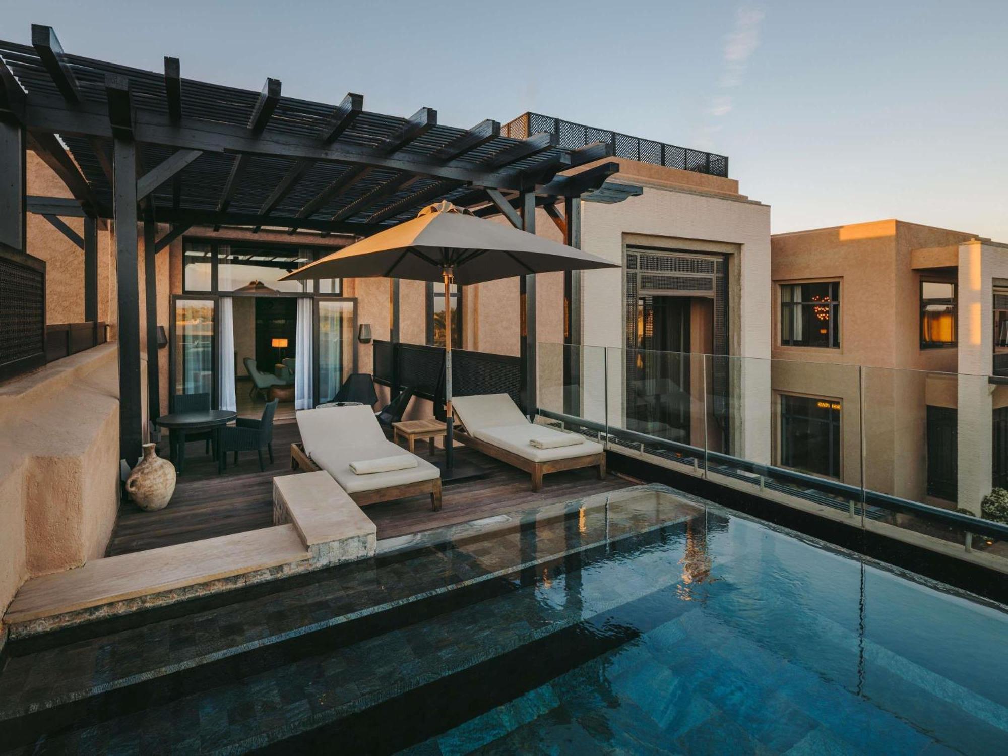 Penthouse Suite One King Bed Plunge Pool View,1769845941:JPEG
