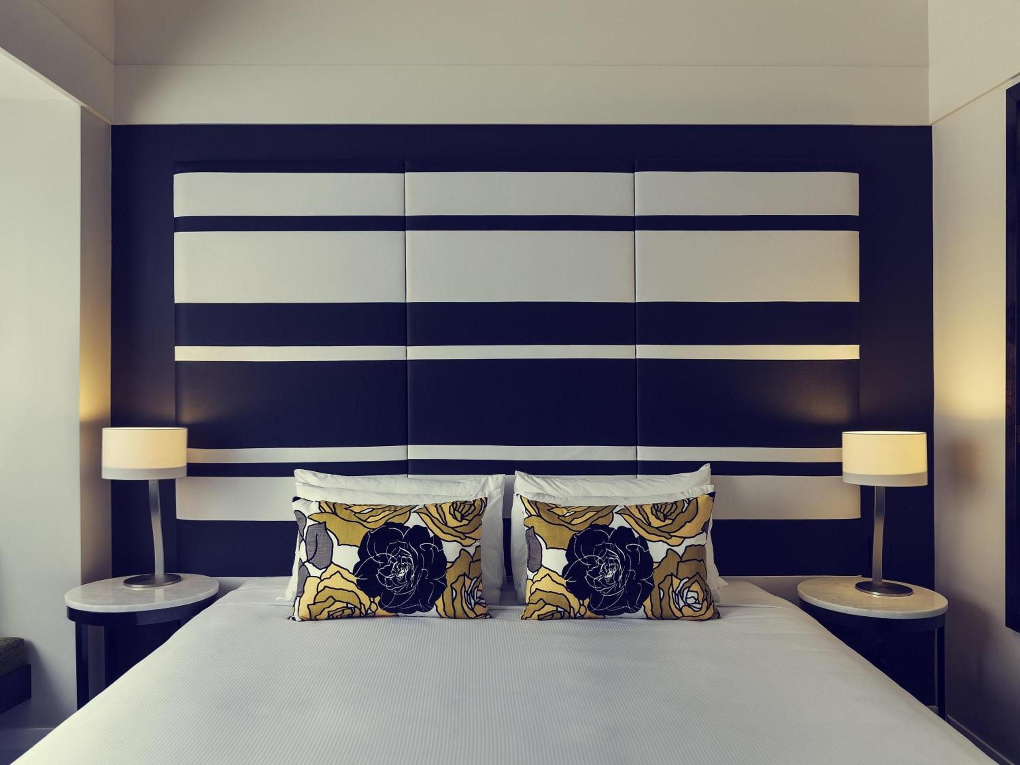 Superior Queen Room City side