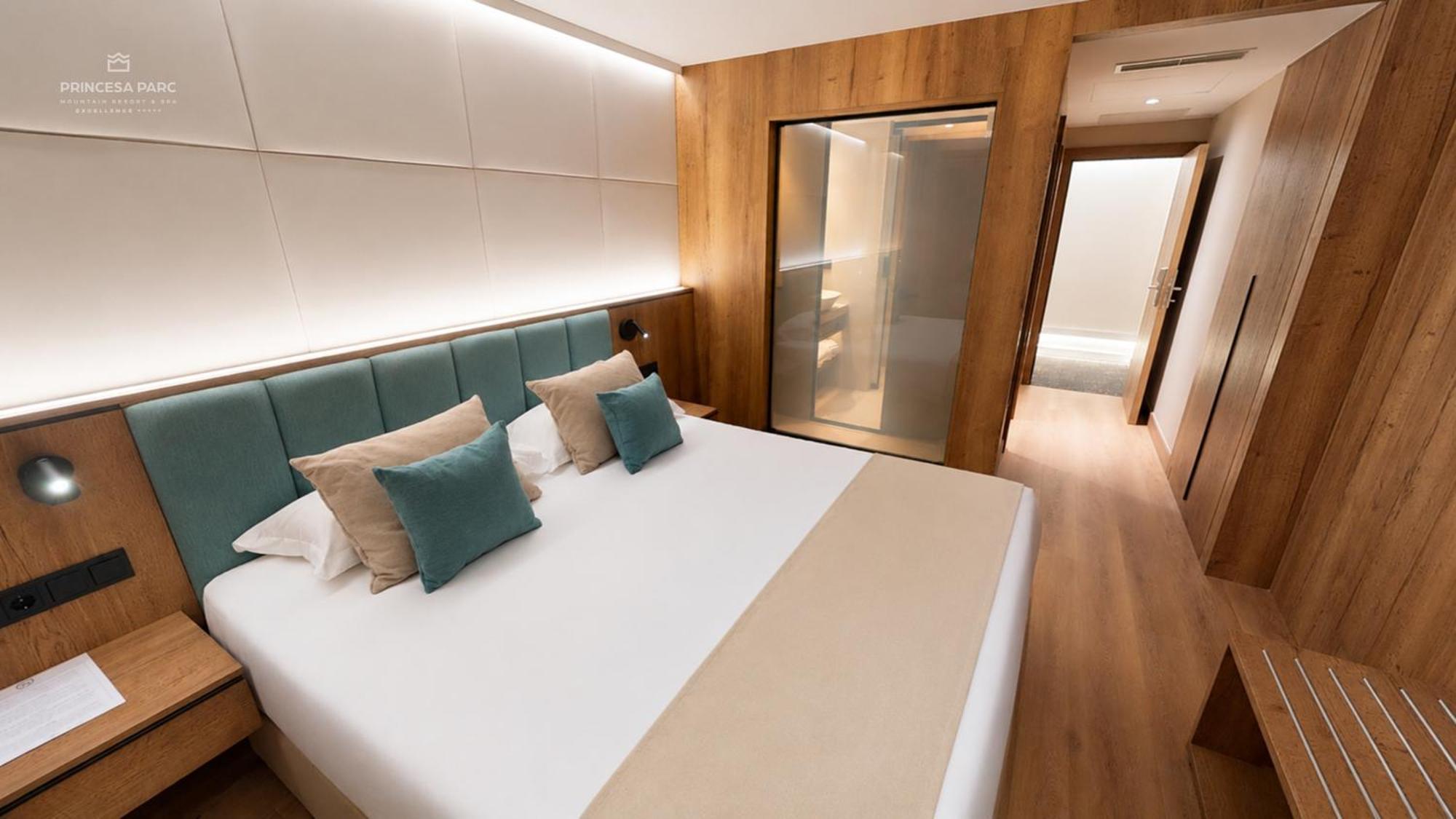 Premium Quadruple Room