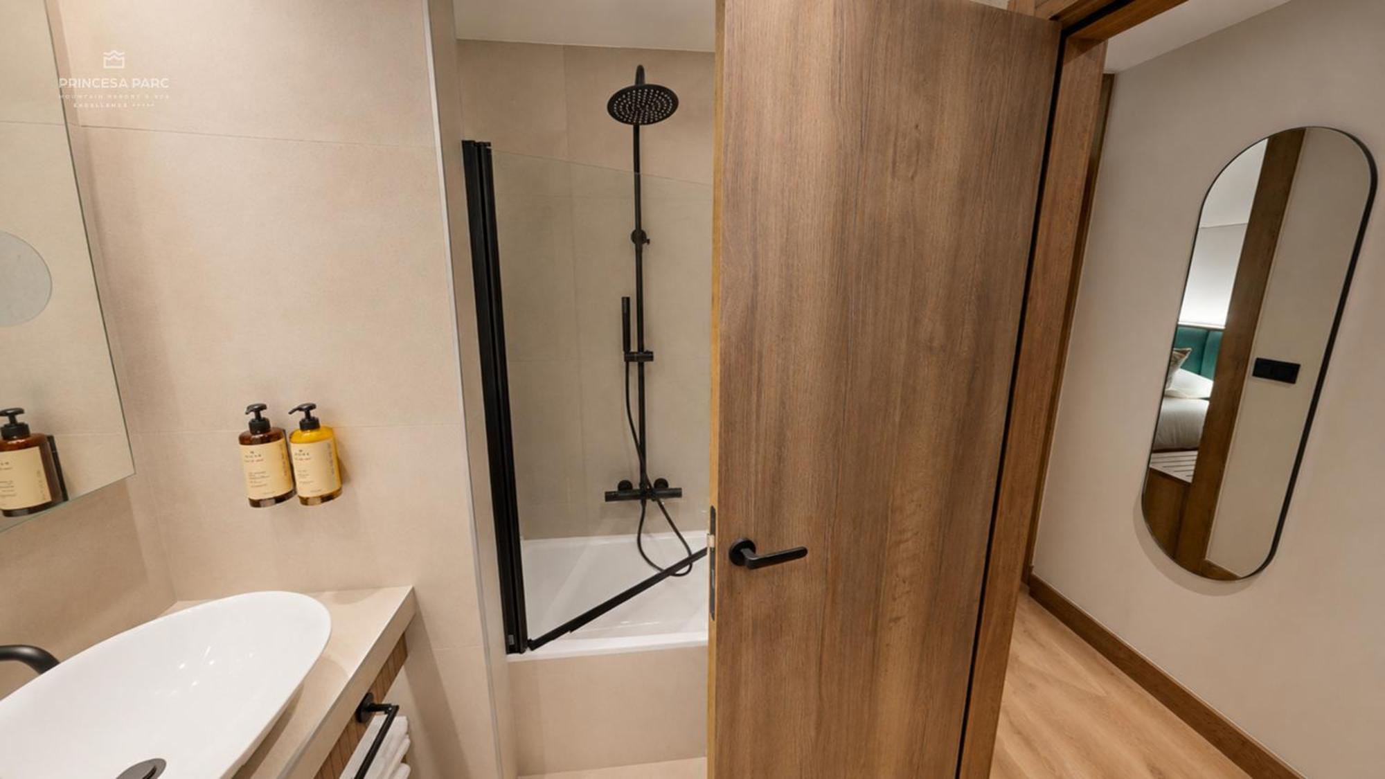 Premium Quadruple Room