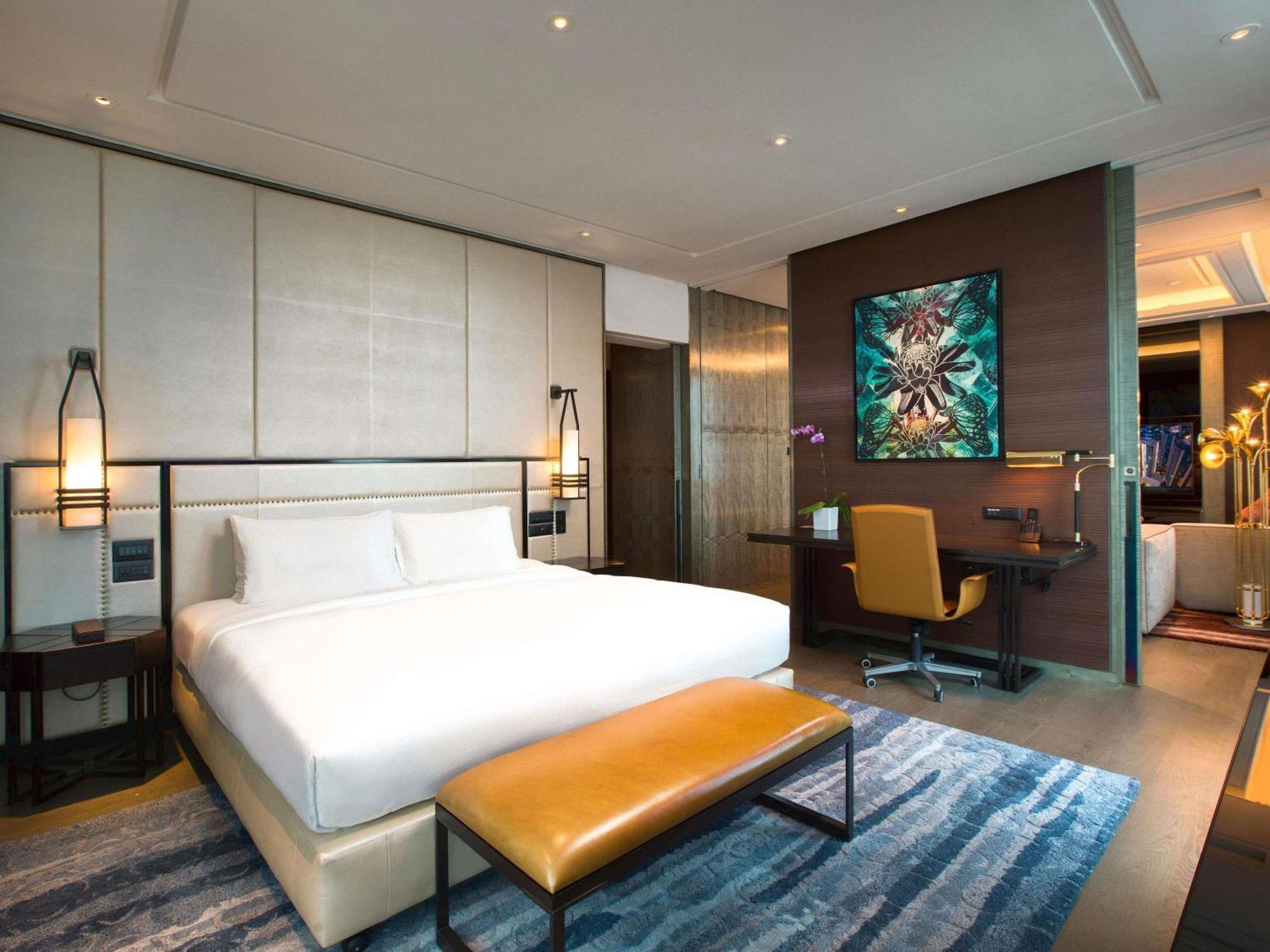 OPERA SUITE, Club Millésime Access, 1 King Size Bed