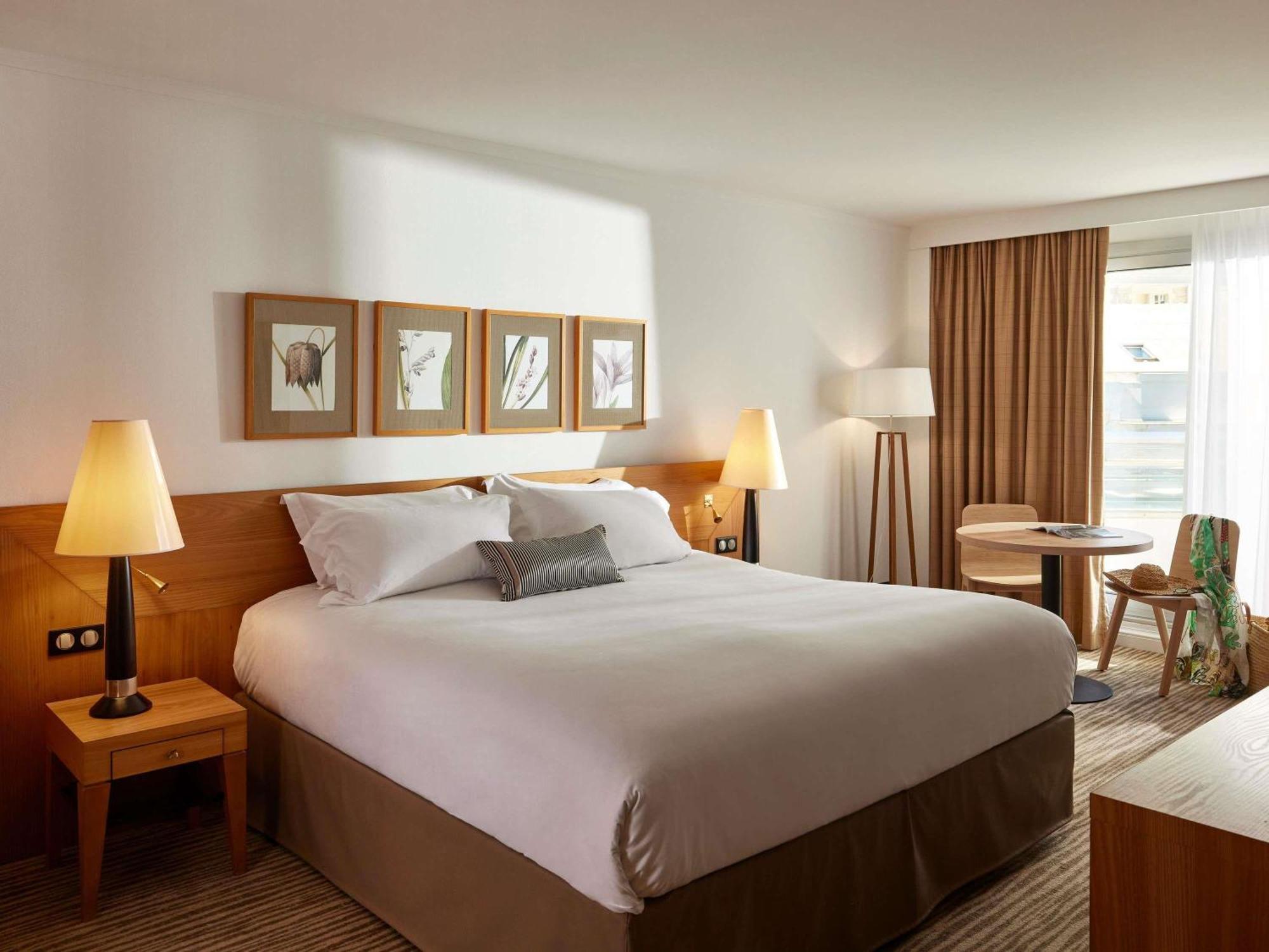 Superior Double Room Partial Sea View