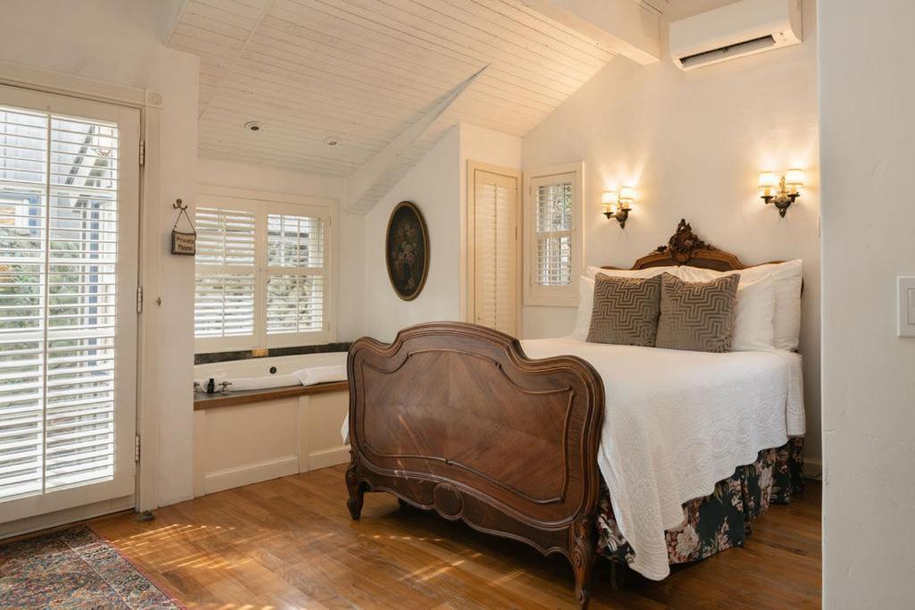 Abbeywood Cottage