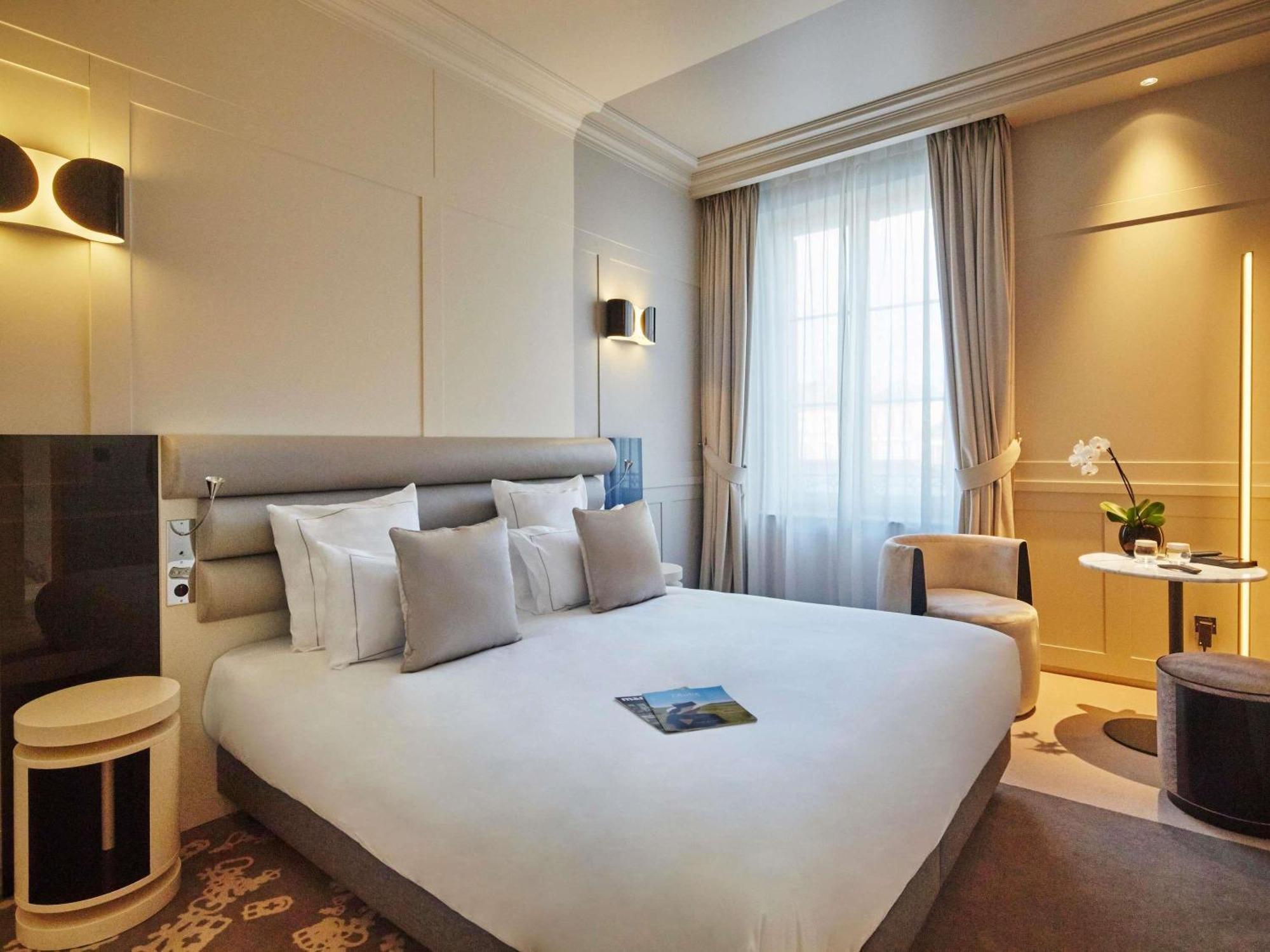 Junior Suite mit Kingsize-Bett und Sofa