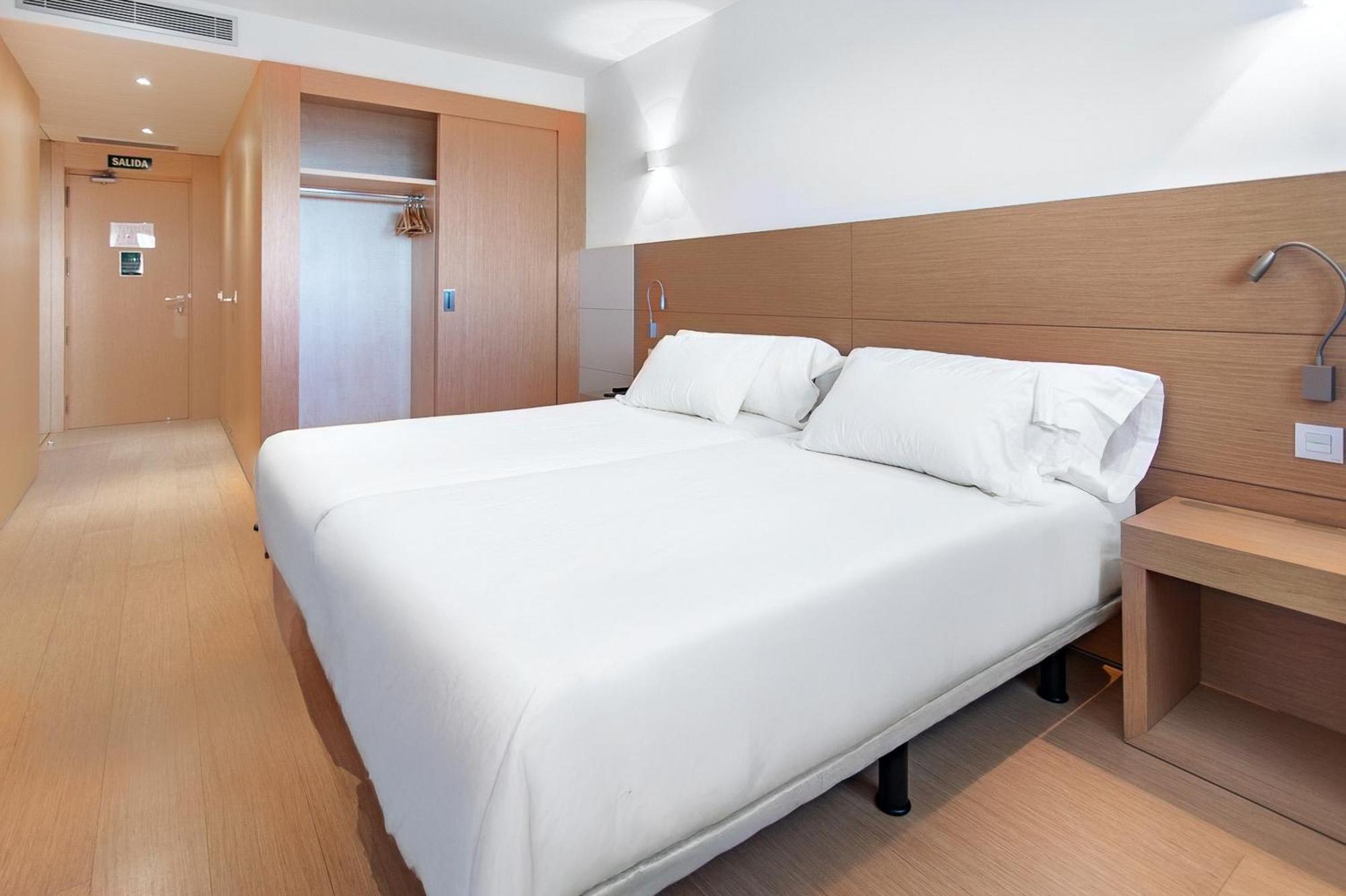 Double or Twin Room,1771568197:JPEG
