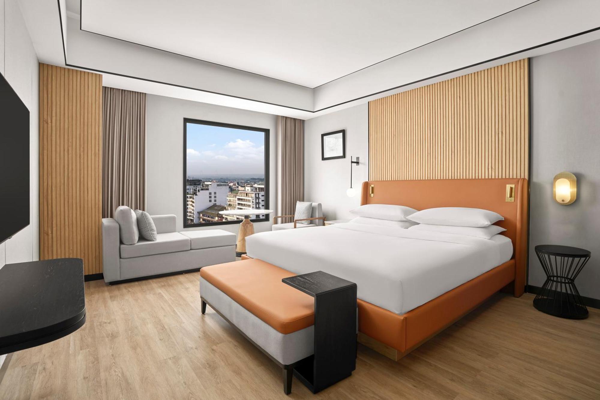 Grand Deluxe King Guest room 1 King High floor
