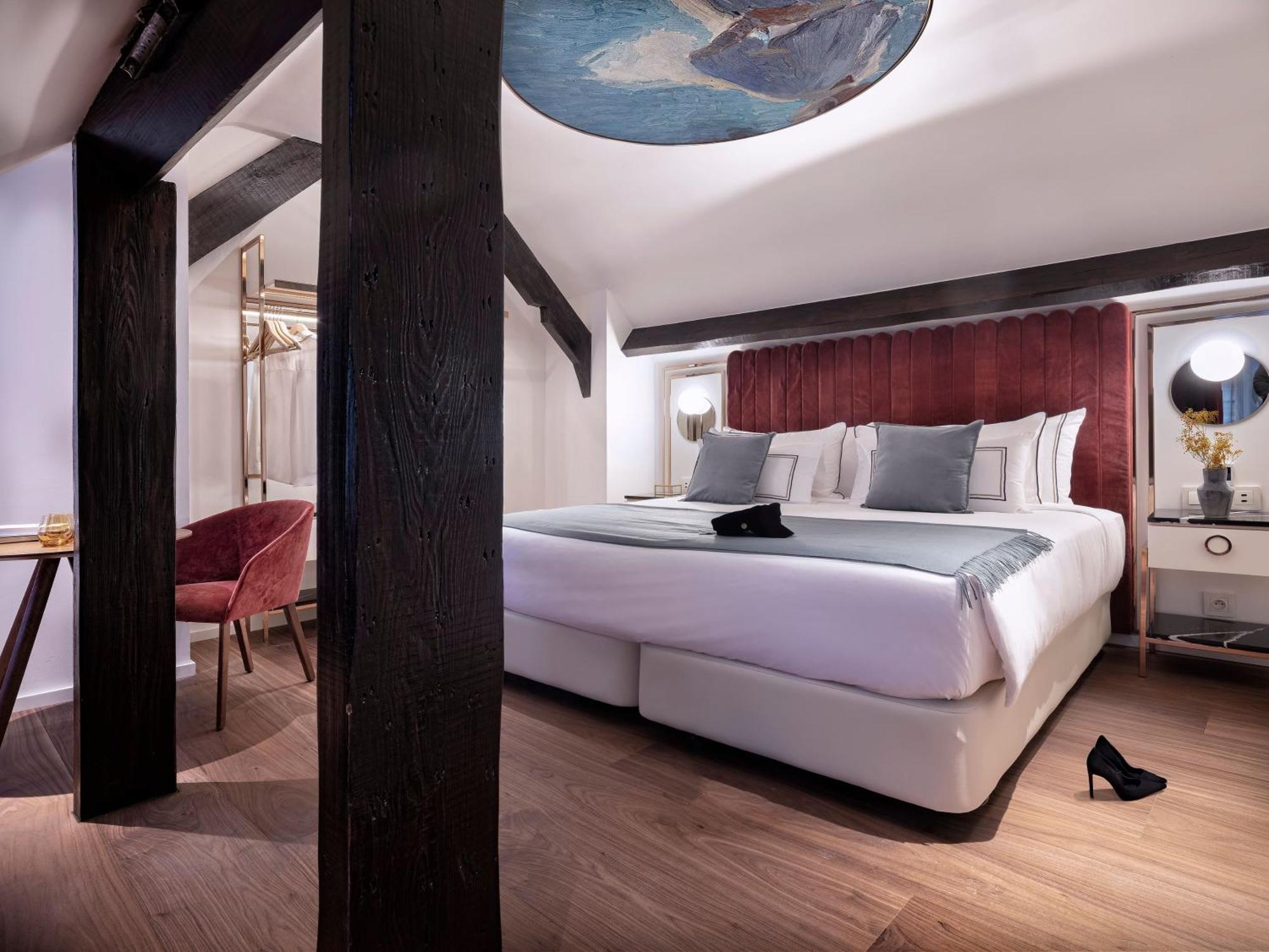 Maria Sorolla Grand Suite,1771710877:JPEG
