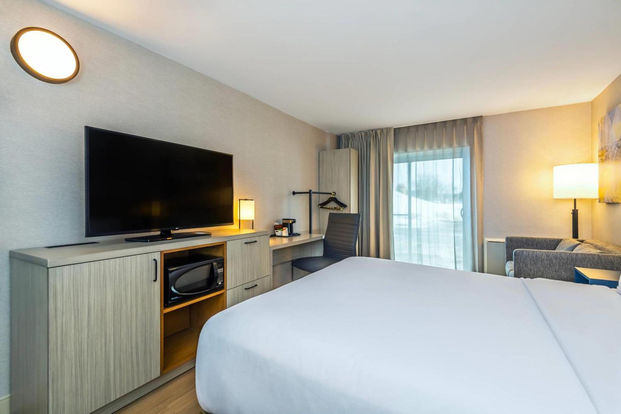 Superior King Room - Non-Smoking