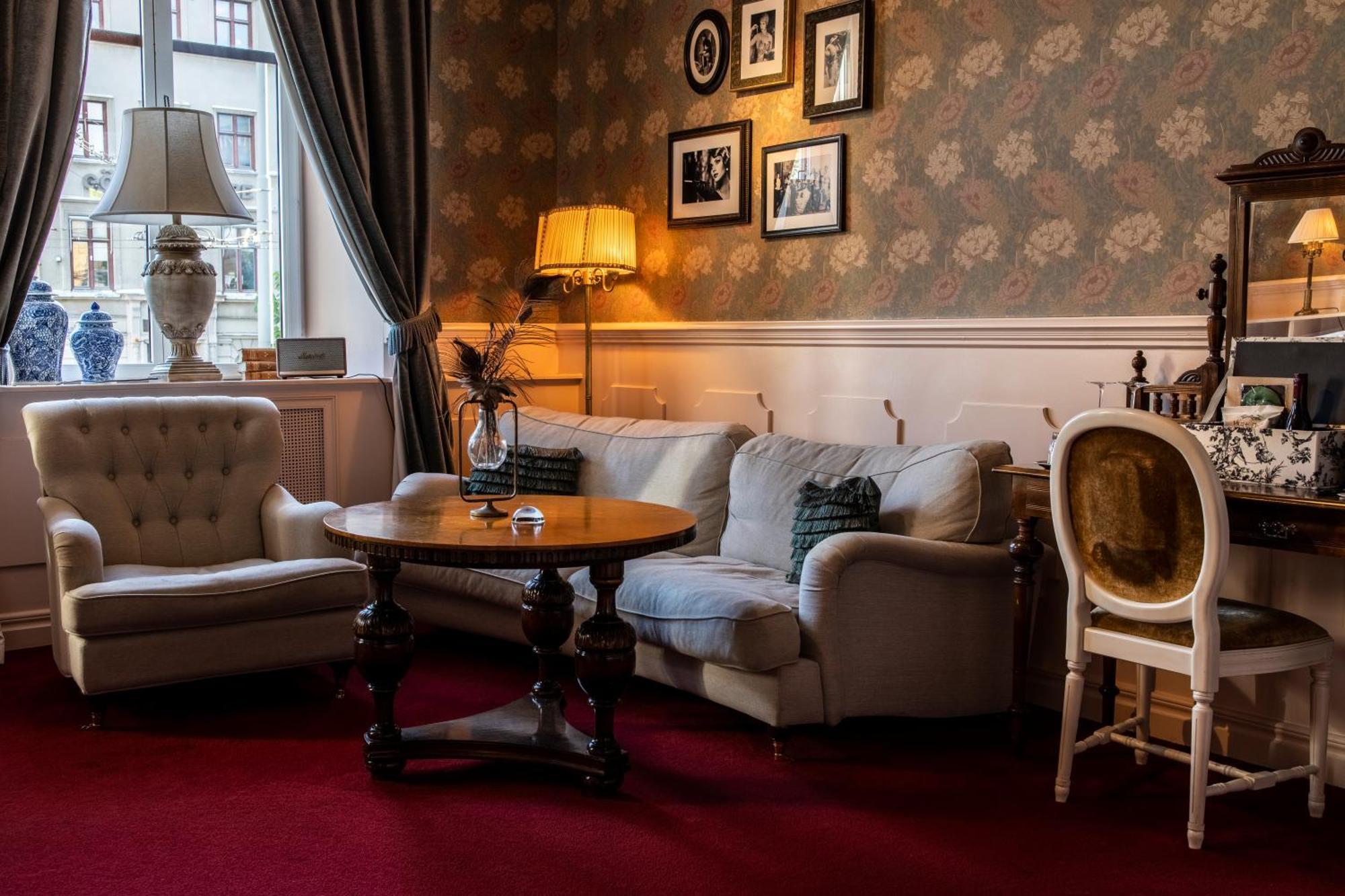 Royale Double room