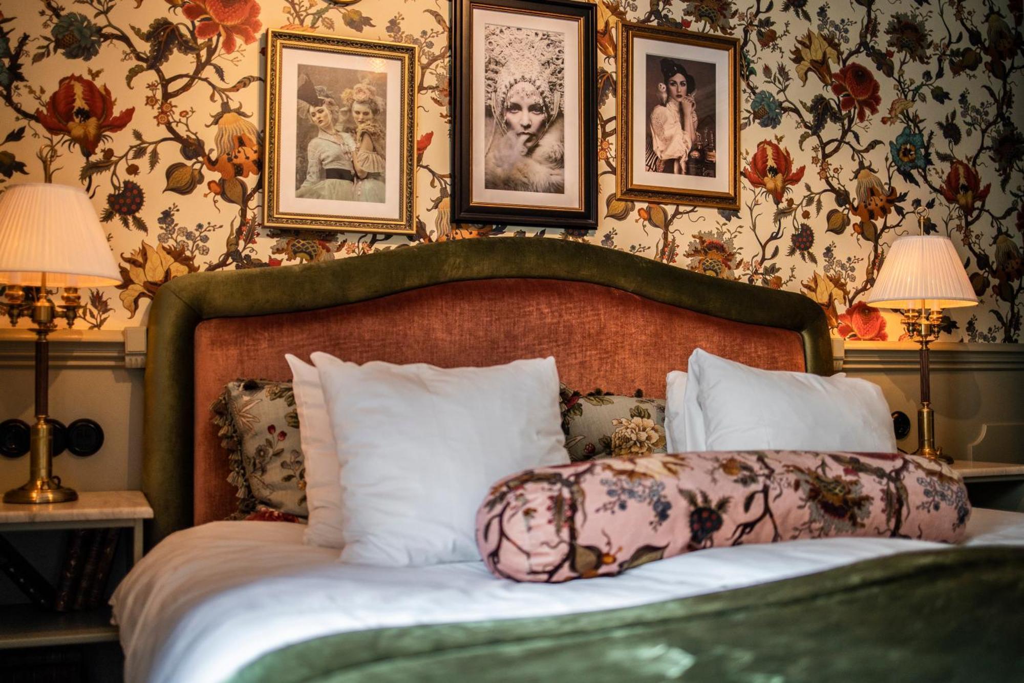 Petite Plus Double Room